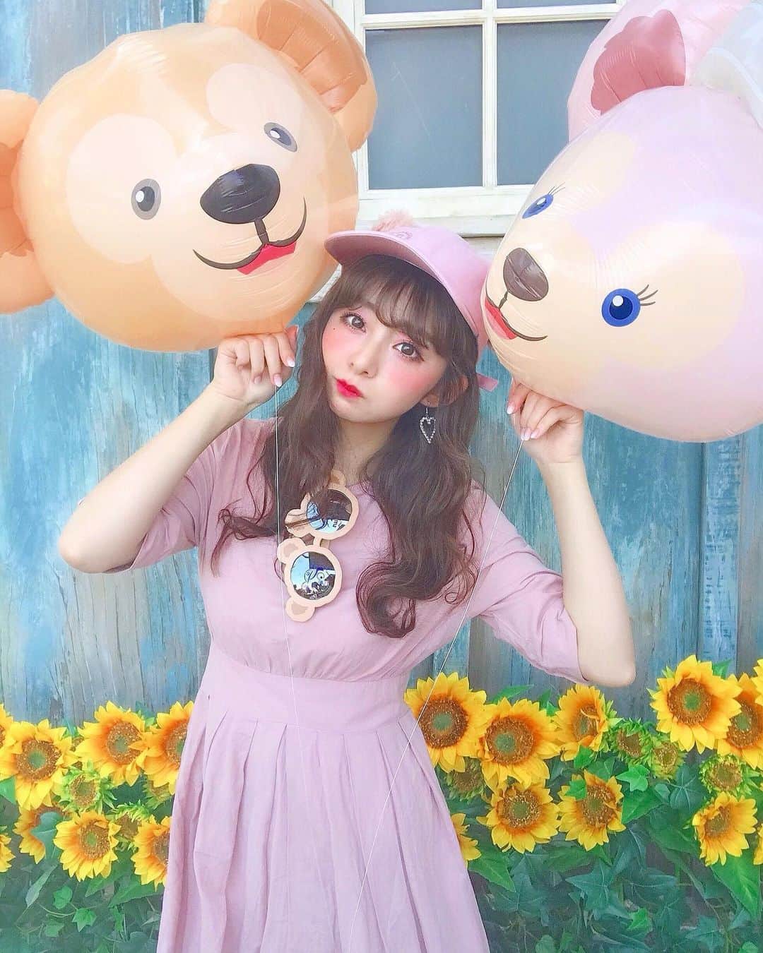のインスタグラム：「❤︎ . 沢山質問もらうこのワンピ 韓国のサイトで安かったから 適当に前購入したもので どこのサイトかわからない😢 . せっかく質問くれてたのに ごめんねええええええ . . #tds #tdl #tokyodisneysea #tokyodisneyresort #disney #disneyig #duffy #shelliemay #東京ディズニーリゾート #東京ディズニーシー #ディズニーシー #ディズニー #ダッフィーのサニーファン #夏ディズニー #ケープコッド #ダッフィー #シェリーメイ #風船 #バルーン」