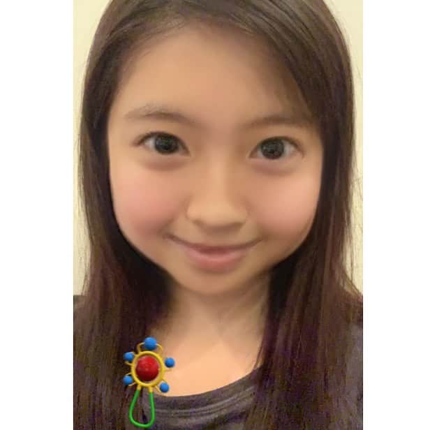 瀧本美織のインスタグラム：「この後23:40〜 #仮面同窓会 6話です！洋輔と美郷の距離が…？ そういえばこれやってみました。子どもの頃の顔とはまた違う気がします👶🏻 #大人の土ドラ」