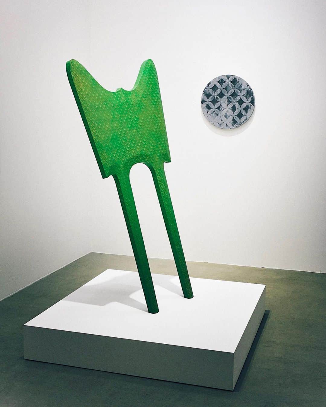 ノリタカタテハナのインスタグラム：「Hairpin series, 2018﻿ ﻿ #sculpture﻿ #noritakatatehana﻿ ﻿ Photo by @gionstudio」