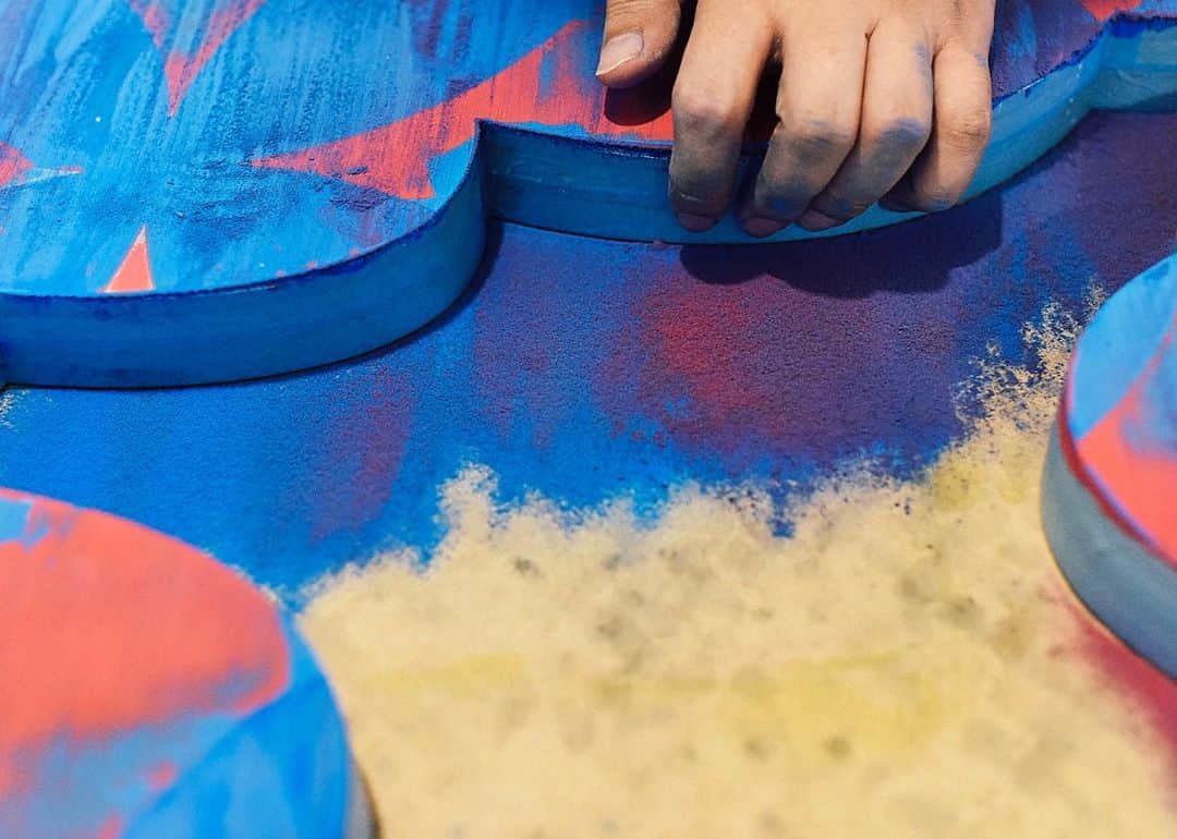 のインスタグラム：「Cloud painting series, 2018﻿ ﻿ #painting﻿ #noritakatatehana﻿ ﻿ Photo by @gionstudio」