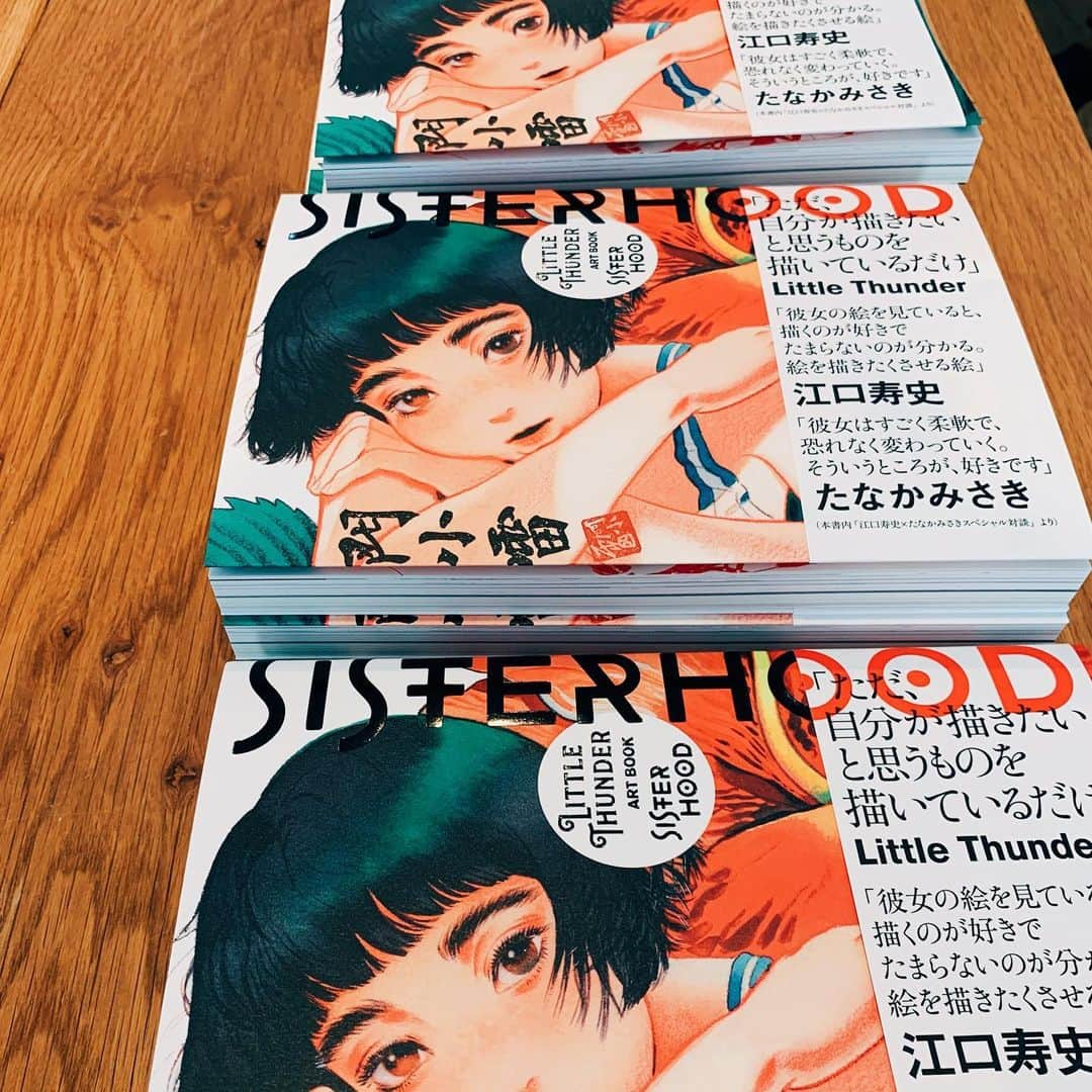 門小雷さんのインスタグラム写真 - (門小雷Instagram)「《SISTERHOOD》artbook is available at @galerie_lemonde . And “PEEK” Zine (ALL artworks of the exhibition + pencil drafts included) is available at @galerie_lemonde exclusively. ⠀⠀⠀ #galerielemonde」7月6日 14時39分 - littlethunder