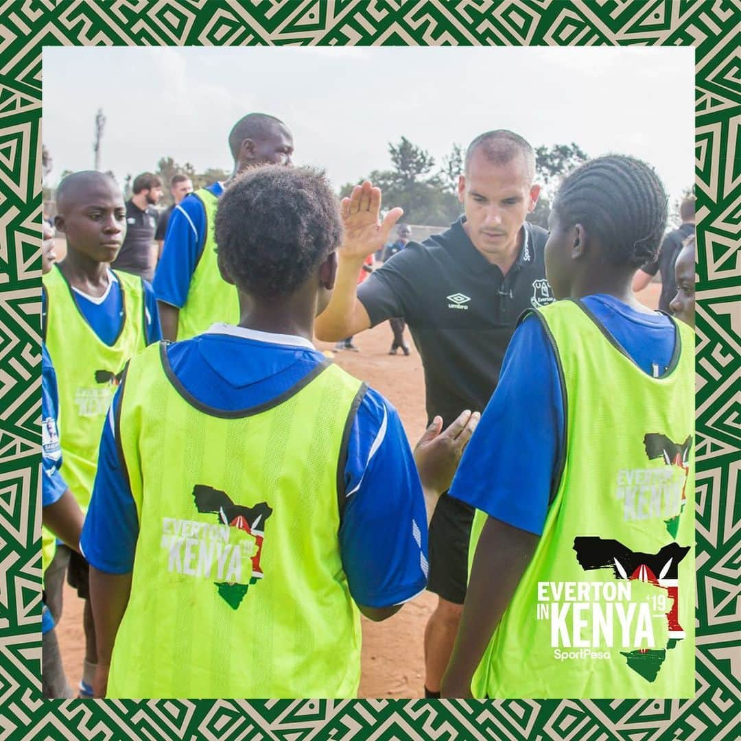 エヴァートンFCさんのインスタグラム写真 - (エヴァートンFCInstagram)「The sights and sounds of Nairobi. 🇰🇪 • • • #everton #efc #premierleague #epl #pl #evertoninkenya #kenya #nairobi #wyre #wyredalovechild」7月6日 15時04分 - everton