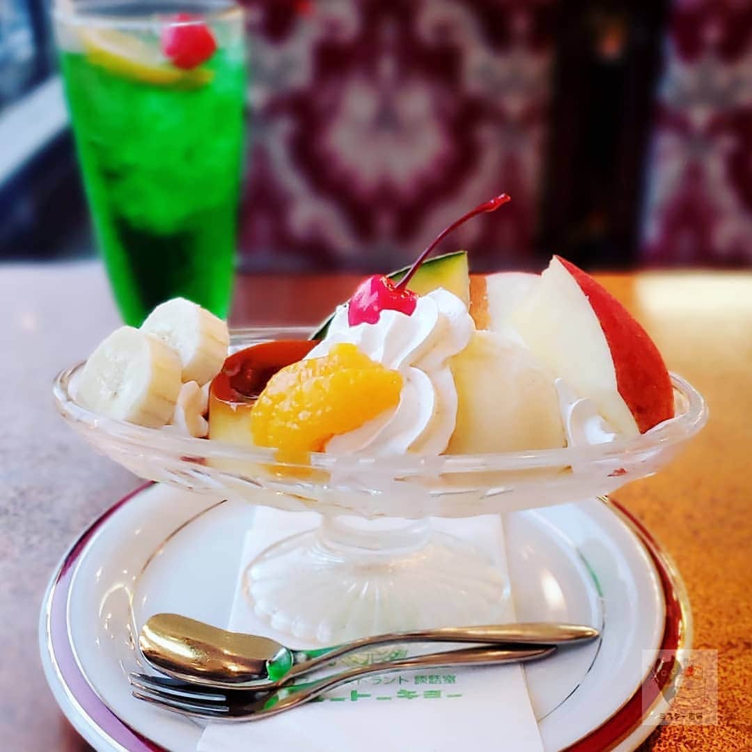 ミスター黒猫（黒猫仙人）のグルメインスタ