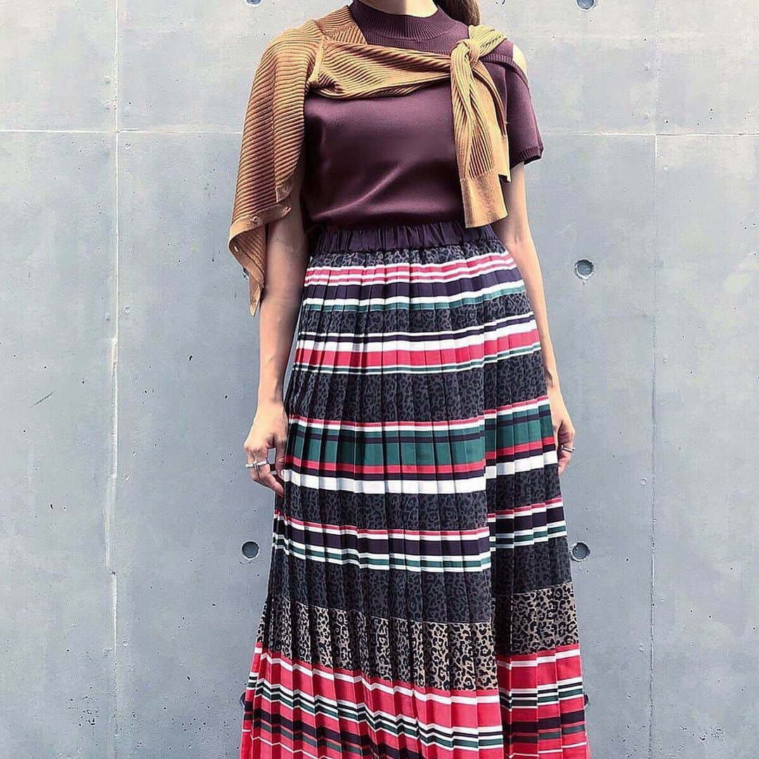 グレースコンチネンタルさんのインスタグラム写真 - (グレースコンチネンタルInstagram)「. 【INSTA LIVE】 . ✔️skirt ¥36,000+tax @diagramofficial . . #coodinate  #diagram」7月6日 16時20分 - grace_continental.div