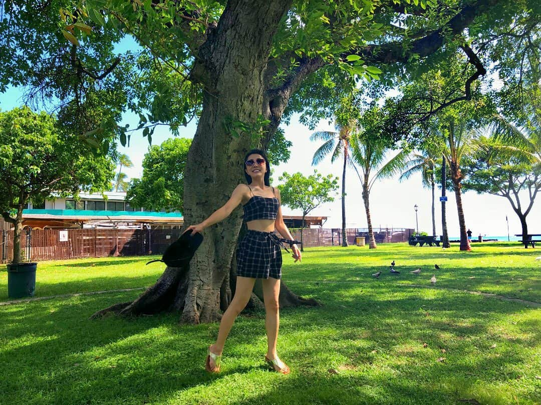 橋口いくよのインスタグラム：「🌴Kapiolani Park🌴﻿ ﻿ ストーリーで、アロハ萌え旅こつこつダイジェスト中。﻿ 見てね。﻿ いっぱいあるから、あげきれっかなあ？﻿ ﻿ #hawaii #trip #honolulu #waikiki #kapiolanipark #alohamoe」