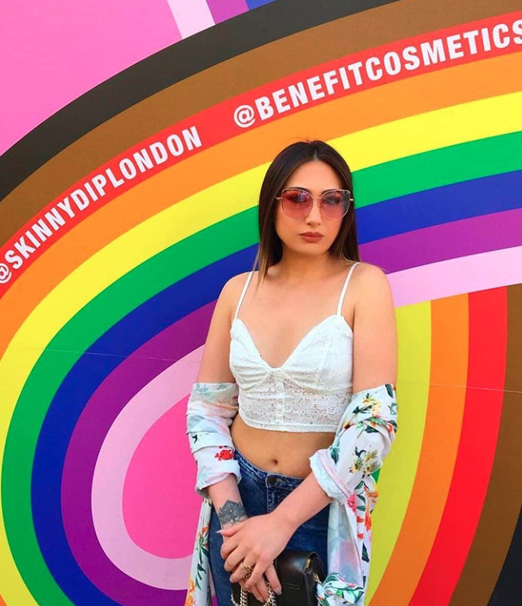 Benefit Cosmetics UKさんのインスタグラム写真 - (Benefit Cosmetics UKInstagram)「Show us your PRIDE 🌈✨ We've had a magical week so far celebrating #londonpride2019 with @skinnydiplondon, getting #outnbrowd for a series of PRIDE educational events & panellist LBGTQ+ conversations. 👏 The celebrations DON'T stop there, join us for the LAST day of the #beyondtherainbow @hatesucks pop up to get your BROWS ready for #londonpride & support @diversityrm @mindoutlgbtq @ukblackpride 🌈 . . #regrams in order from @m.rbeauty, @lucylondonofficial, @jamieandfifi & @dolly_pawton, @bellaandbunny_, @makeupdeen & @lalaloveofficial you all SLAY 👏💕 #benefit #beauty #pride #londonpride #outnbrowd #hatesucks #beyondtherainbow . . . 📷 Image Description: A collection of PRIDE regrams from the @skinnydiplondon x benefit hate sucks pop up.」7月6日 16時49分 - benefitcosmeticsuk