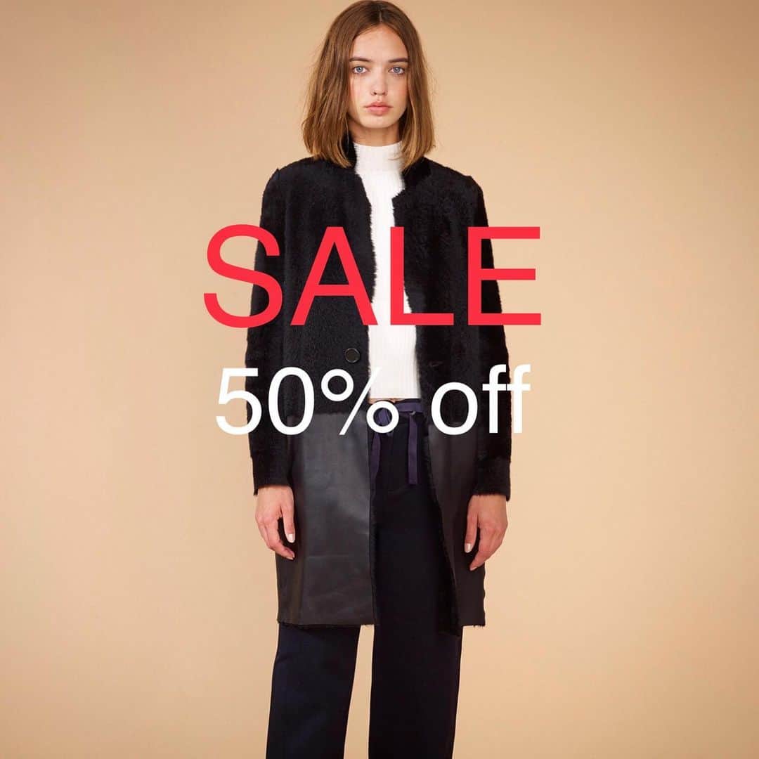 カールドノヒューさんのインスタグラム写真 - (カールドノヒューInstagram)「Our online Sale continues today... 50% off. Visit karldonoghue.com  #sale #fashion #leathercoat #shearling #luxury #luxuryshopping」7月6日 17時05分 - karldonoghue