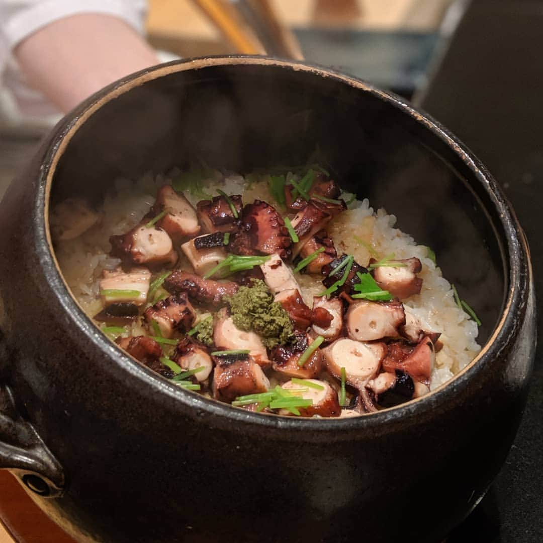 Masayasu Moritaさんのインスタグラム写真 - (Masayasu MoritaInstagram)「#たこ #タコ #炊き込みご飯 #octopus #rice #三田グルメ #tokyo #東京 #もりたま飯 #foodie #foodgasm #foodphotography #foodstagram #美食 #delicious #tasty #instafood #グルメ #food #yummy #foodporn #デリスタグラマー #グルメな人と繋がりたい #和食好きな人と繋がりたい」7月6日 17時22分 - masayasumorita