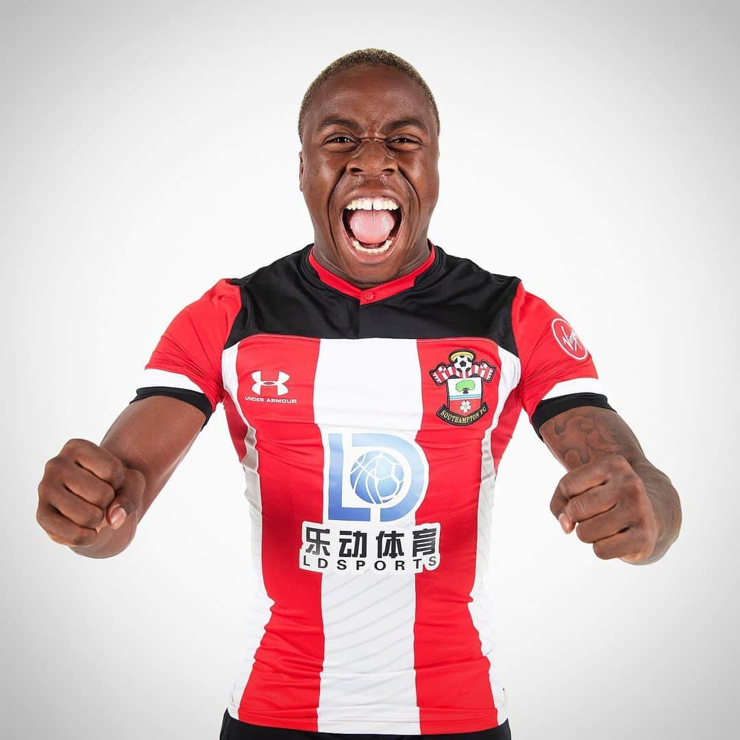 サウサンプトンFCさんのインスタグラム写真 - (サウサンプトンFCInstagram)「Today we’re wishing a VERY happy 1️⃣9️⃣th birthday to @_michaelobafemi! 🎉🔥 #saintsfc」7月6日 17時28分 - southamptonfc