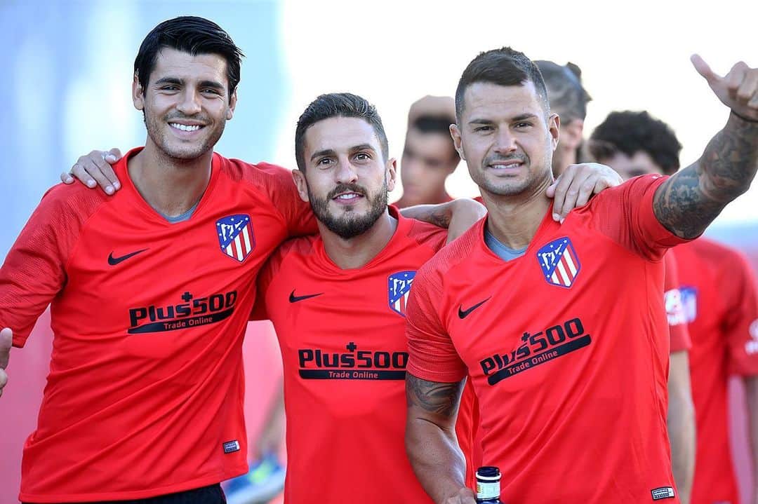 アトレティコ・マドリードさんのインスタグラム写真 - (アトレティコ・マドリードInstagram)「H E R M A N O S ♥️ #BroGoals #Atleti #AúpaAtleti」7月6日 17時34分 - atleticodemadrid