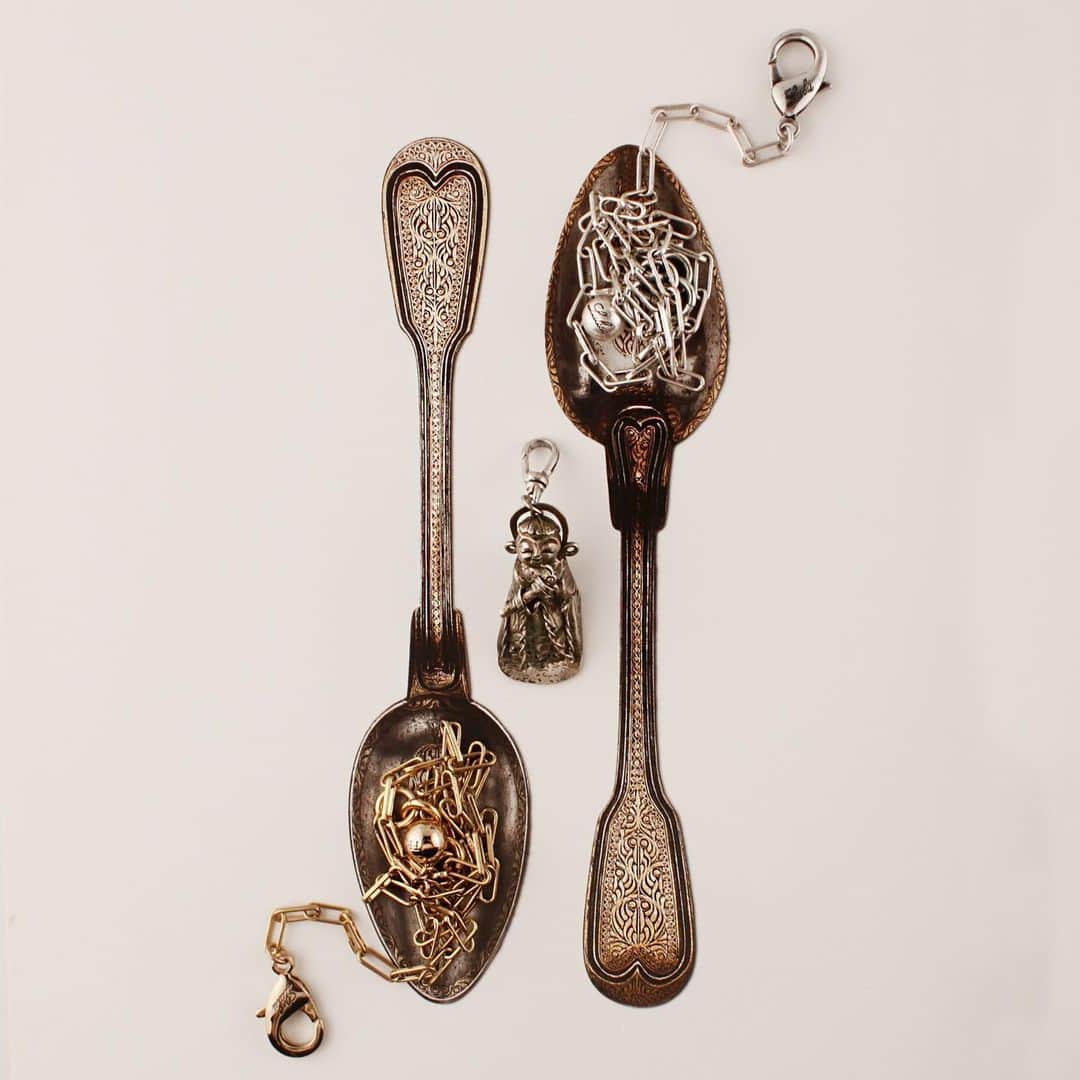 のインスタグラム：「Sugar’s nice, but we’ll take a spoonful of vintage any day. #lulufrost」