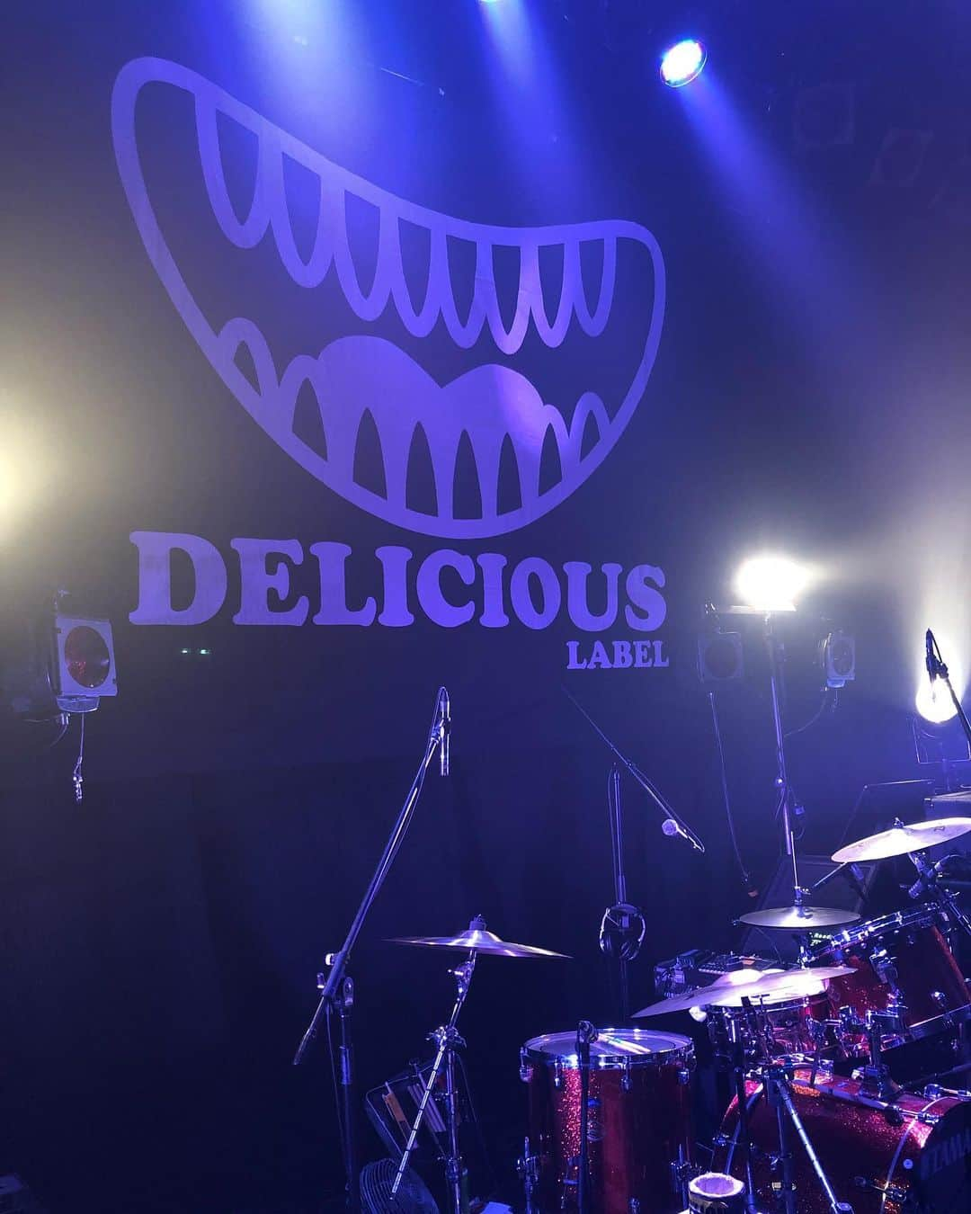 有江嘉典さんのインスタグラム写真 - (有江嘉典Instagram)「本日は the pillowsでDELICIOUS  LABEL 20th Anniversary "DELICIOUS BUMP SHOW!!"@名古屋 THE BOTTOM LINE。ピロウズでのツアーは久しぶりな気がします。もうオープンしてます！どうぞよろしくお願いいたします！ #thepillows」7月6日 17時48分 - yoshinori_arie