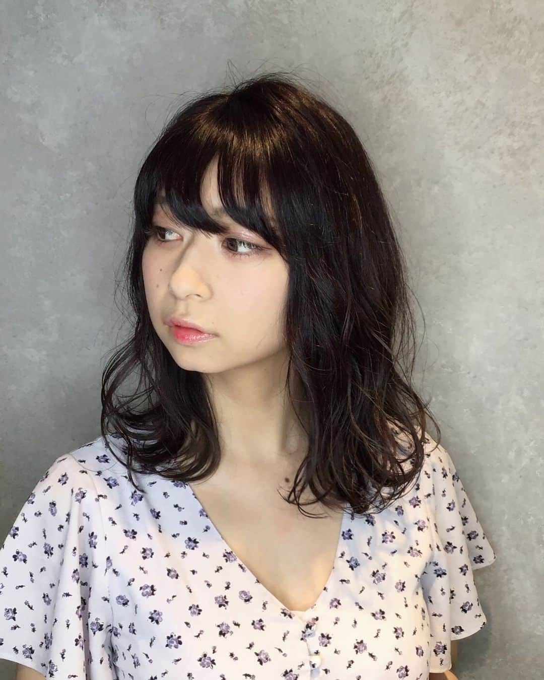 羽田野力哉さんのインスタグラム写真 - (羽田野力哉Instagram)「ご予約はTOPの ホットペッパー  またはDM.LINEから お待ちしてます😌  #ヘアセット  #ヘアアレンジ  #アレンジ  #カット  #パーマ  #ヘアカラー  #カラー  #グラデーション  #ハイライト  #ハイトーン  #ブリーチ  #ダブルカラー  #外国人風カラー  #インナーカラー  #アッシュ  #グラデーションカラー  #グレージュ  #カット  #パーマ  #黒髪  #外国人風  #編み込み  #前髪  #シースルーバング  #ストレート  #巻き髪  #くるりんぱ  #トリートメント  #ヘアアクセサリー #ヘアメイク」7月6日 18時35分 - hatabo_hair_improve