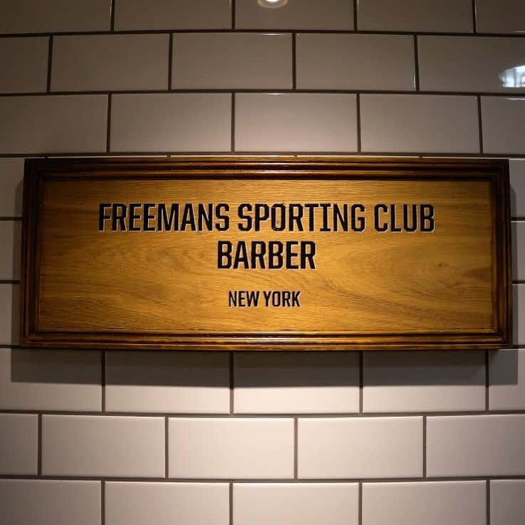 フリーマンズスポーティングクラブさんのインスタグラム写真 - (フリーマンズスポーティングクラブInstagram)「FSC - FUTAKO BARBER💈  #freemanssportingclub  #fscfutakobarber #barbershop #barber  #mensgrooming  #futakotamagawa」7月6日 19時34分 - freemanssportingclub_jp