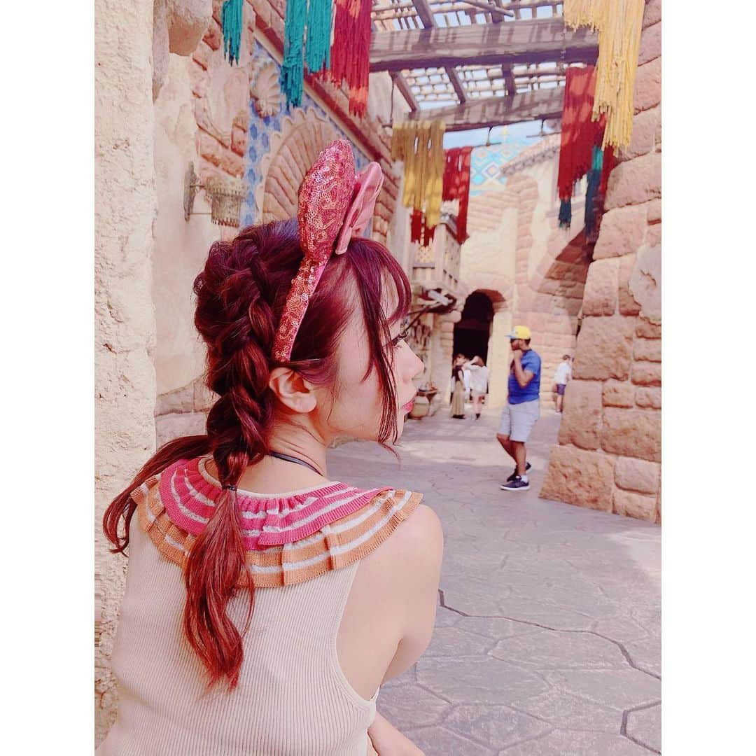 福田琴美さんのインスタグラム写真 - (福田琴美Instagram)「太陽に当たると赤髪なの🥺🤘💓 . . . . #タレント #女優 #グラビア #グラドル  #disney #グラドル自画撮り部 #撮影 #サロモ  #撮影モデル #パーソナルトレーニング  #girl #インスタグラビア #美女図鑑 #ビジョビ  #横乳 #巨乳 #sexy #disneysea #タピオカ  #撮影会 #水着 #下着 #ヘアアレンジ  #イメチェン #イメージdvd #haircolor  #hair #hairstyle #赤髪」7月6日 20時05分 - kotomi_fukuda