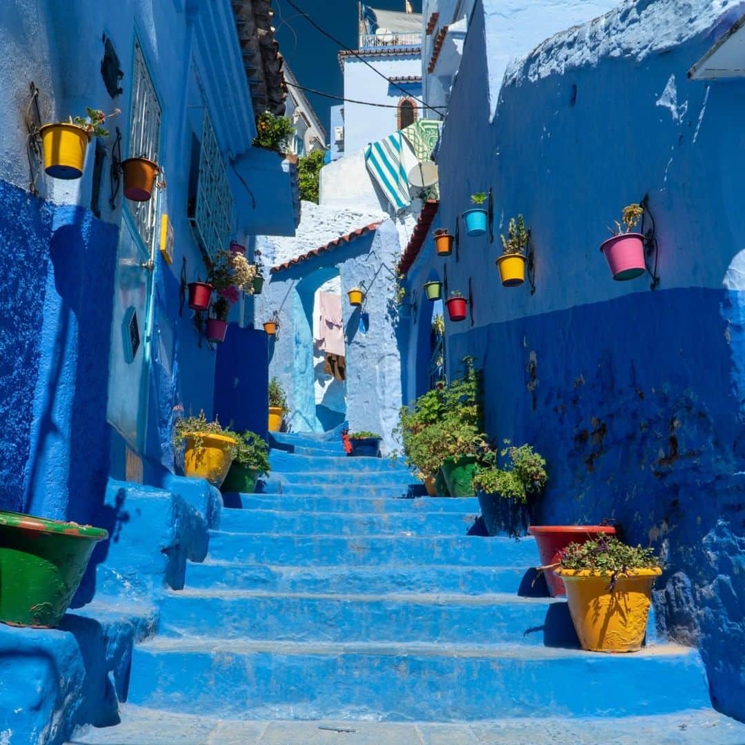 Lonely Planetさんのインスタグラム写真 - (Lonely PlanetInstagram)「'#Chefchaouen is known as the Blue Pearl of #Morocco. Located in the northern part of the country in the Rif Mountains, there are strong Spanish, Jewish, and Berber influences here. While it is hard to get to (6.5 hours through mountain roads from Casablanca and 3.5 hours from Fes), it is not hard to be charmed with its picturesque blueness. Instagram has played a role in putting 'Chaouen' (as it is called by locals) on the map for tourists, which has helped the local economy, but also put it on the cusp of overtourism. Go before it loses its charm, but don’t just go for the photo op!' – @we3travel -- Tap our bio link for more Morocco travel tips!」7月6日 20時00分 - lonelyplanet