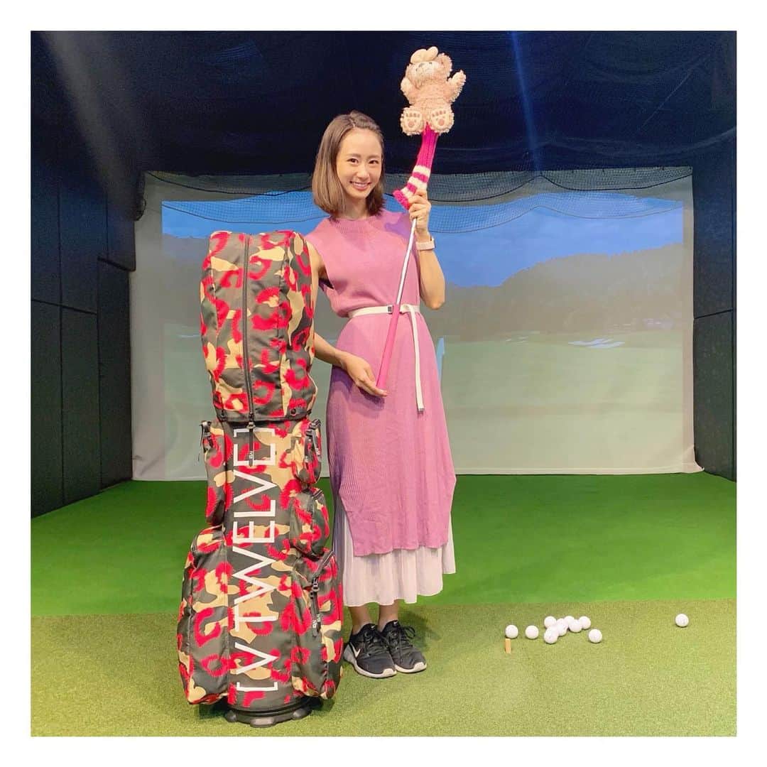 筒井萌子のインスタグラム：「* 初めてのゴルフフィッティングへ⸜♡⸝ パターの打ち方を機械で分析してもらったよ🌼 クラブのアドバイスをもらって色々納得😧 おススメして下さったクラブが本当に良くて 欲しいもの増えた〜🥺🌙 スコアを良くするには自分に合ったものを使う事大事ですね✨ 今回お世話になったショップは、 二子玉川にあるgolfer's media laboさん⛳️ ・ #筒井萌子 #女優 #actress #モデル #model #岡山  #shooting #instagood #instalike #converse #撮影 #followme #instalike #ゴルフ #ゴルフ女子 #ゴルフコーデ #골프 #좋아요반사 #좋아요그램 #좋아요환영 #데일리그램 #패션 #오오티디 #카페 #카페 #ジャパンゴルフフェア #ゴルジョバ #ゴルフドゥ #golf #even #ゴルフ雑誌」