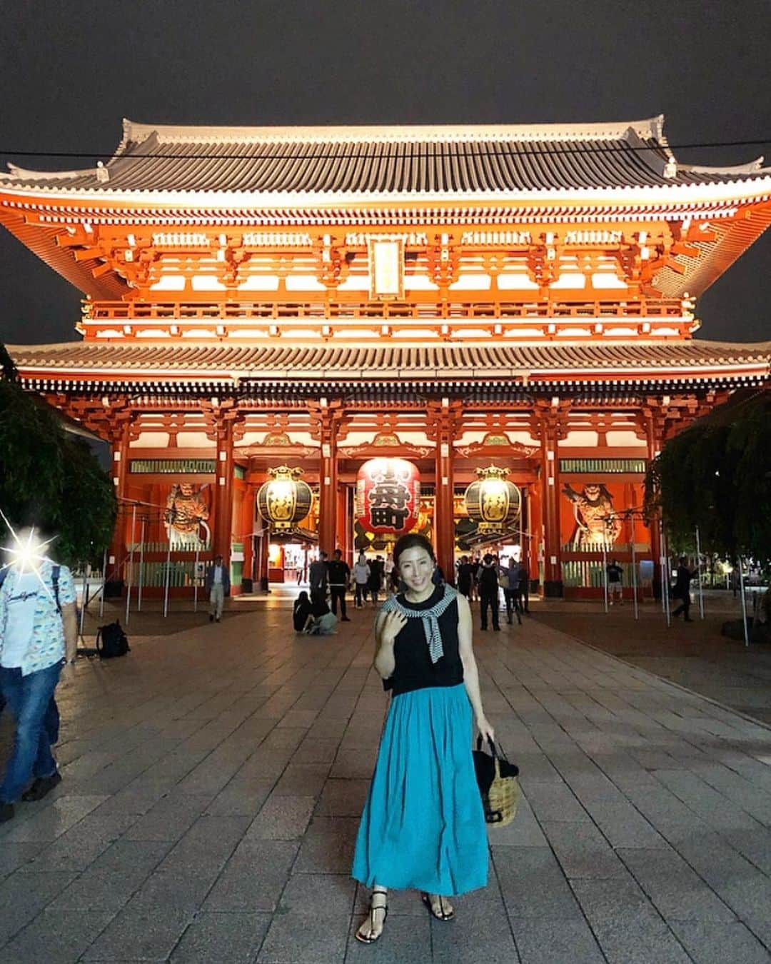 chiyo1173さんのインスタグラム写真 - (chiyo1173Instagram)「❤︎❤︎❤︎ 今日は七夕まつりに行って、 浅草ぶらり散歩🏮 ・ ・ 夜の浅草寺、すごく綺麗だった！ 毎年初詣は浅草寺に行くけど、 夜に行ってみたのは初めて✨ とても神聖な気持ちになりました。 ・ ・ コーデについては また改めてpostさせてください☺︎ ・ ・ #浅草#浅草寺  #コーデ#コーディネート#outfit#ootd#ootd_kob#mineby3mootd#シンプルコーデ#大人カジュアル#きれいめカジュアル#大人女子#大人女子コーデ#locari#ロカリ#beaustagrammer#ビュースタグラマー#ponte_fashion」7月6日 20時16分 - chiyo1173