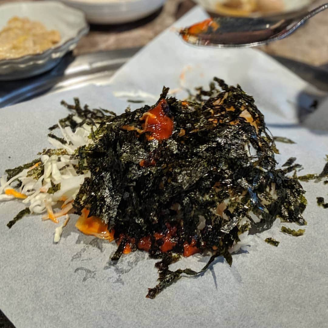 Masayasu Moritaのインスタグラム：「#焼飯 #friedrice #seoul #korea #韓国グルメ #ソウル #韓国 #もりたま飯 #foodie #foodgasm #foodphotography #foodstagram #美食 #delicious #tasty #instafood #グルメ #food #yummy #foodporn #デリスタグラマー #グルメな人と繋がりたい #韓国好きな人と繋がりたい #旅行好きな人と繋がりたい @yoshioshima #セレクション」