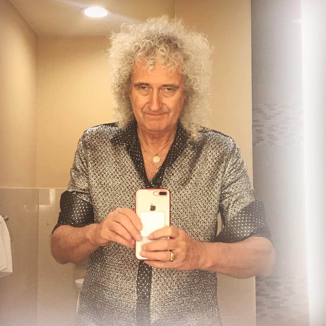 ブライアン・メイさんのインスタグラム写真 - (ブライアン・メイInstagram)「Tour Ready !!! Well, almost ! This is me about to perform our ‘Stagger-Through”. We’ve now put in 6 days solid production rehearsals for our QAL tour of North America and Beyond. Long days, hammering out new pieces of action - and interaction between us, the performers, and the massive and highly sophisticated beast which is our touring rig. Sound, lights, staging, moving parts, video content, magic tricks, monitoring, costumes, and ... MUSIC !!! I was pondering today that it’s such a shame that the wonderful Beatles never got the chance to indulge themselves and their fans in such a fantasy.  Touring life became uncontrollable for them after only a few years of massive fame. For us we’ve had 40 years or more to develop and continuously innovate - and the technical and artistic team we have around us is at the very top level.  Having recently spent some time with some of those amazing men who actually walked on the moon, I can definitely see some parallels.  What we do isn’t exactly rocket science, but it’s a similar situation, where what you see - the end result on stage - is the result of the work of hundreds of highly talented people. I’m hugely proud of this whole operational team. Best in the World for sure. What’s the Stagger-Through ? Well in the theatre they would call it a dress rehearsal. It’s not exactly that for us, but it’s the time when we put together all the pieces for the first time, and run it, warts and all, as a continuous show in our private space.  Lots of stops for train wrecks and final arguments ... but at the end of we can make a guess as to whether we actually have a show which works.  I believe we do !! See you out there, Rockers !  Bri」7月7日 6時50分 - brianmayforreal