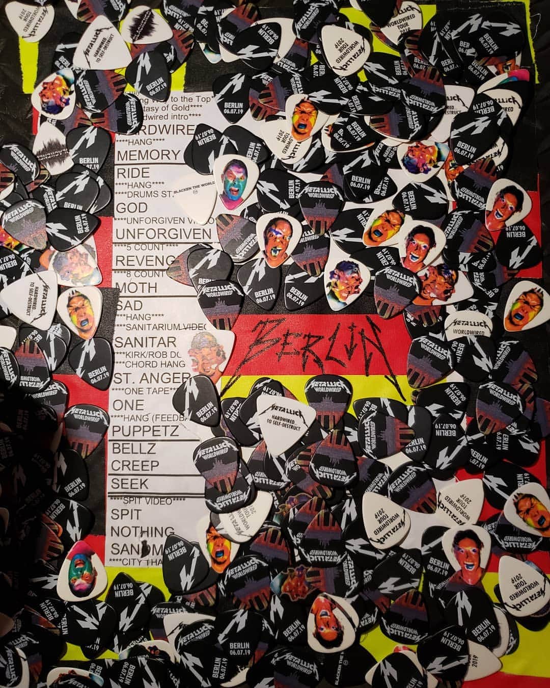 メタリカさんのインスタグラム写真 - (メタリカInstagram)「Berlin! Your setlist from tonight! #MetInBerlin #Metallica #WorldWired」7月7日 6時47分 - metallica