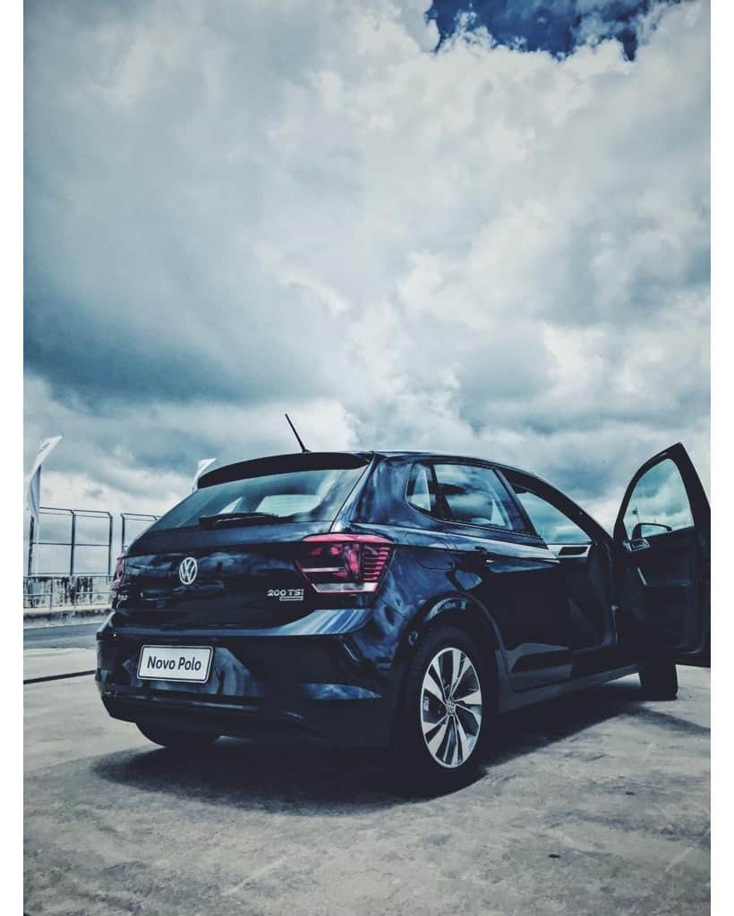 Volkswagen do Brasilさんのインスタグラム写真 - (Volkswagen do BrasilInstagram)「Qualquer dia é um ótimo dia para comemorar as 5 estrelas de segurança no Latin NCAP do Novo Polo.  #novopolo #vwbrasil」7月7日 7時00分 - vwbrasil
