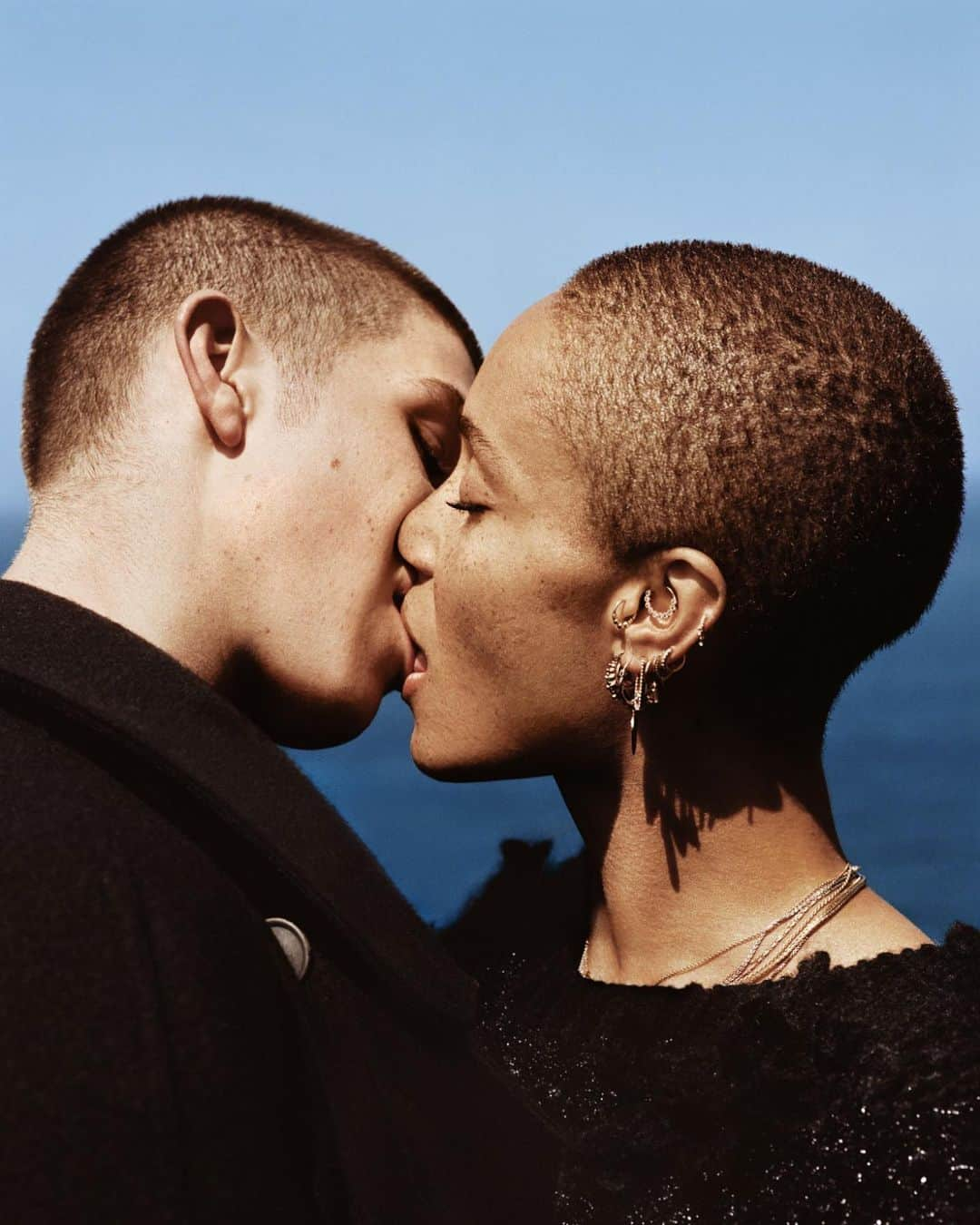 Vogue Parisさんのインスタグラム写真 - (Vogue ParisInstagram)「Would you believe today is International Kissing Day? How will you be celebrating?  @adwoaaboah shot by @alasdairmclellan styled by @aleksworo #InternationalKissingDay」7月7日 7時32分 - voguefrance