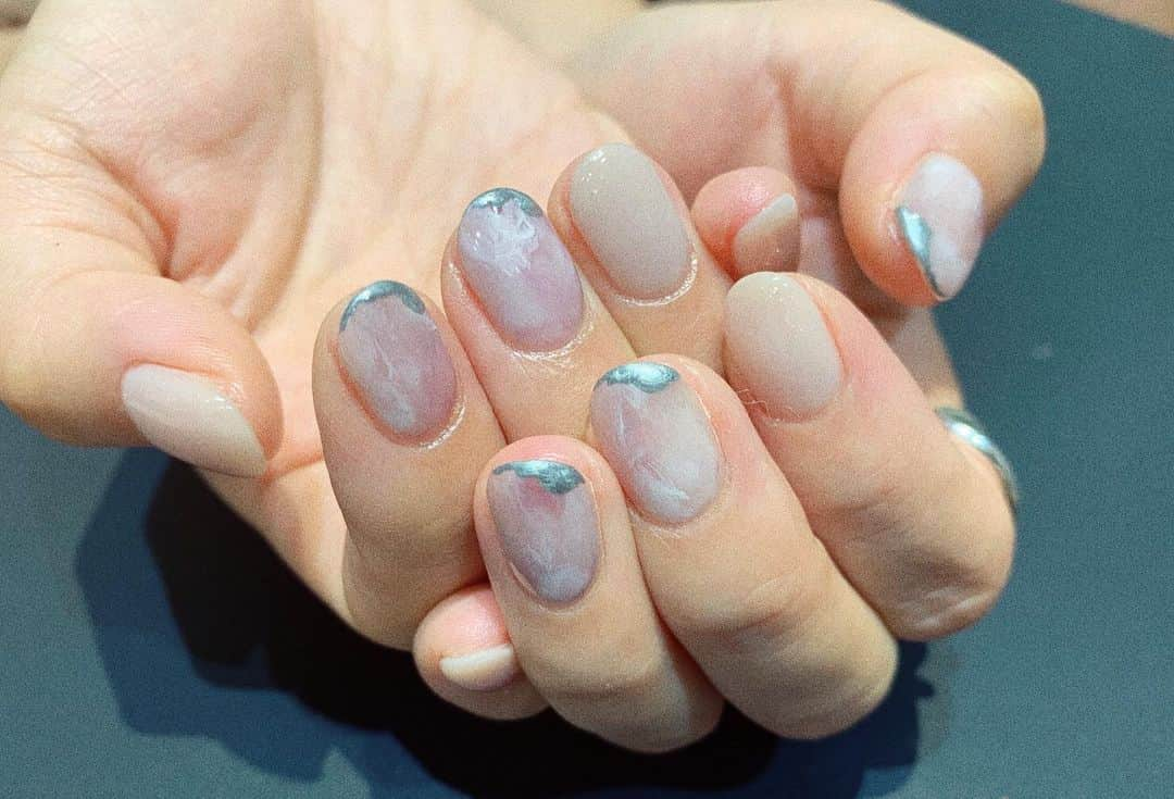 瀬戸サオリさんのインスタグラム写真 - (瀬戸サオリInstagram)「Nail 💅❣️ . . ローズクォーツみたい💓 いつも通りに可愛い🥺 ＿＿＿＿＿＿＿＿＿＿＿ #nail #design  #ネイル #シンプルがすき」7月6日 23時16分 - seto_saori