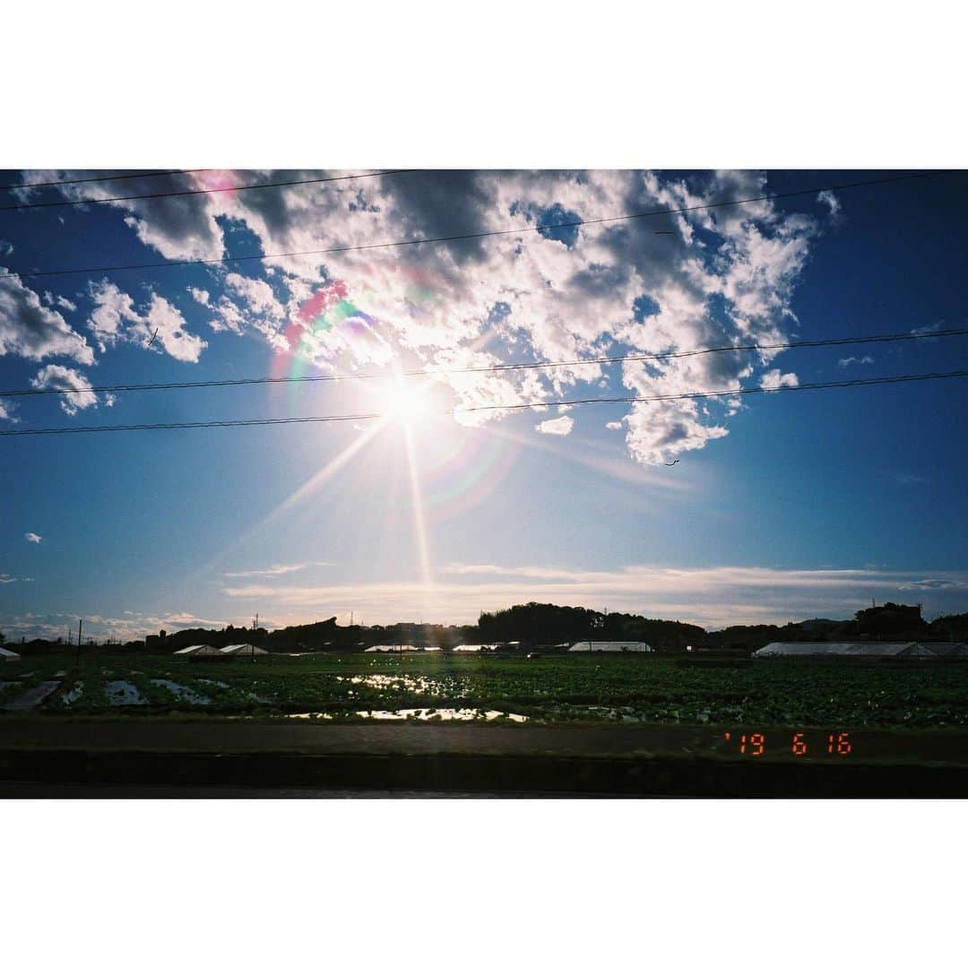 芳根京子さんのインスタグラム写真 - (芳根京子Instagram)「今日は寒かったですね。 早く太陽出ておいでー。  #film」7月6日 23時09分 - yoshinekyoko