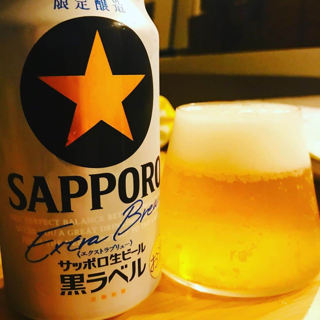 堀井亮佑のインスタグラム：「黒ラベルのエクストラブリュー。いつもよりキレが少しある？美味いー #beer #堀井ビールログ」