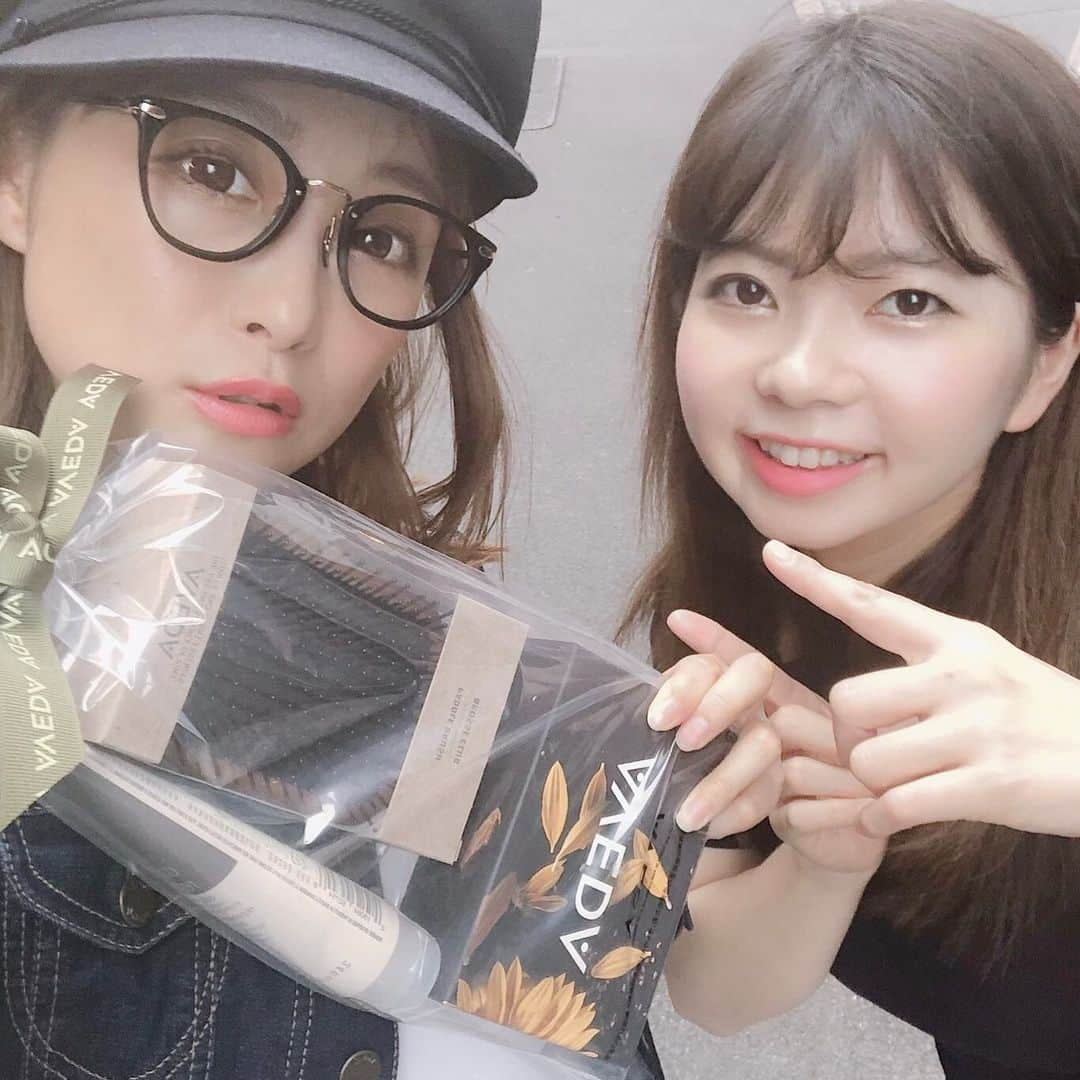 鈴木奈々さんのインスタグラム写真 - (鈴木奈々Instagram)「10年間ずっとファンでいてくれてる、 ゆりなぁちゃんから、 誕生日プレゼントをいただきましたー(^-^)♡♡♡ 毎年誕生日プレゼントありがとう！！ #誕生日プレゼント #ゆりなぁちゃん #ありがとう #大好きだよ」7月6日 23時33分 - nana_suzuki79