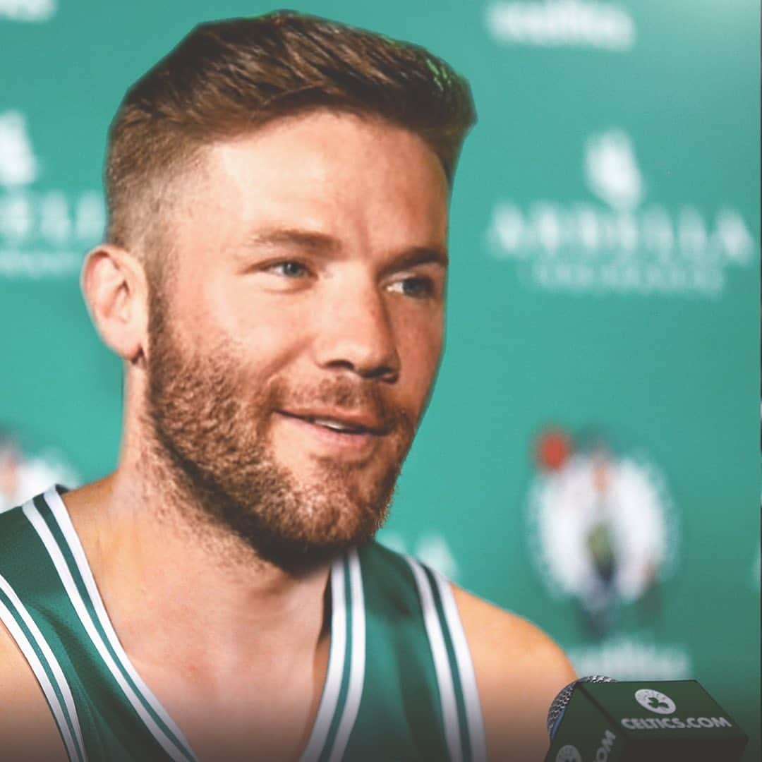 ジュリアン・エデルマンさんのインスタグラム写真 - (ジュリアン・エデルマンInstagram)「Woj missed one NBA free agency bomb @celtics」7月6日 23時48分 - edelman11