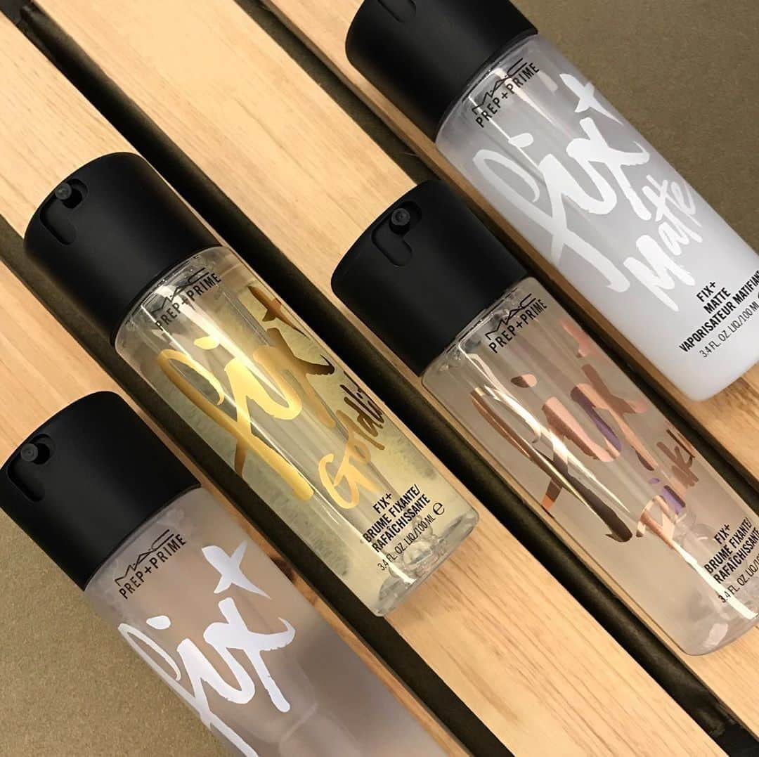 M·A·C Cosmetics Canadaさんのインスタグラム写真 - (M·A·C Cosmetics CanadaInstagram)「From soothing Original to glowing Goldlite and Pinklite to hydrating Matte, get your fix with the Prep+Prime Fix + collection! 💦💦💦 #Repost @macartist_kimbom」7月7日 0時00分 - maccosmeticscanada