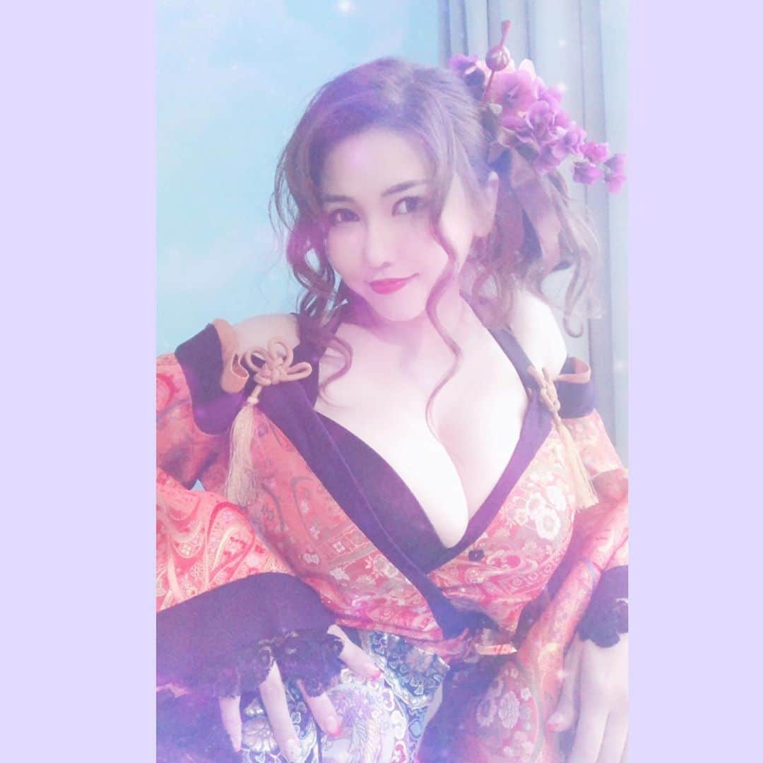 沖田杏梨さんのインスタグラム写真 - (沖田杏梨Instagram)「NEW ICON💜👘❤️ #anriokita #newicon #kimono」7月7日 0時26分 - anri_okita