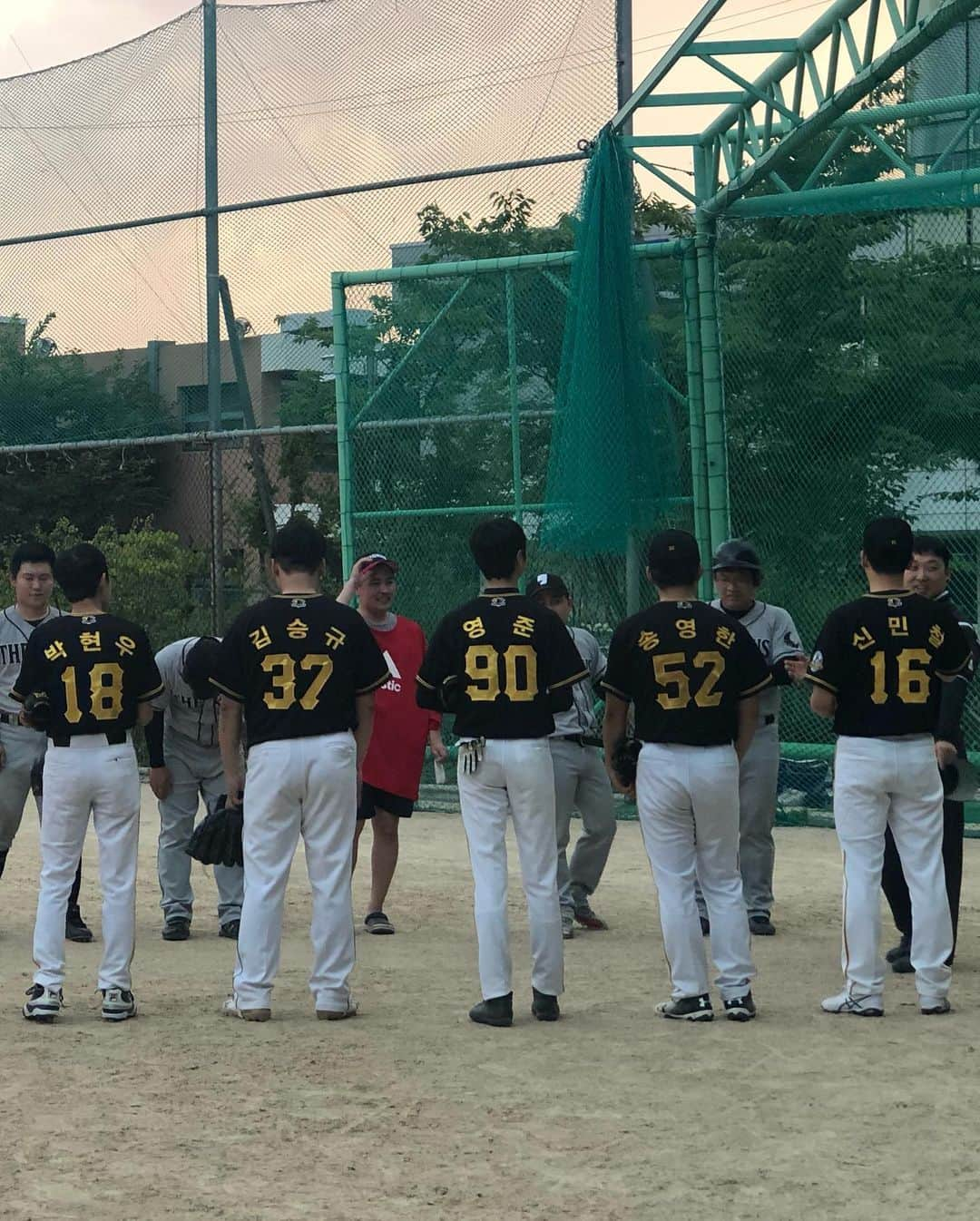 ヨンジュン さんのインスタグラム写真 - (ヨンジュン Instagram)「#190706 #⚾️ #오늘도이겼다🤘🏻」7月7日 0時25分 - windboy511