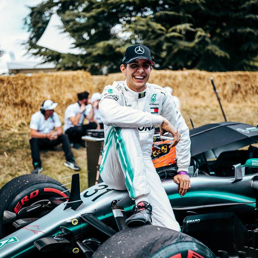 MERCEDES AMG PETRONASさんのインスタグラム写真 - (MERCEDES AMG PETRONASInstagram)「When you try to be serious but you just can’t @estebanocon 😜 • #F1 #Formula1 #FormulaOne #Mercedes #MercedesAMGF1 #MercedesAMG #EO31 #FOS」7月7日 0時33分 - mercedesamgf1