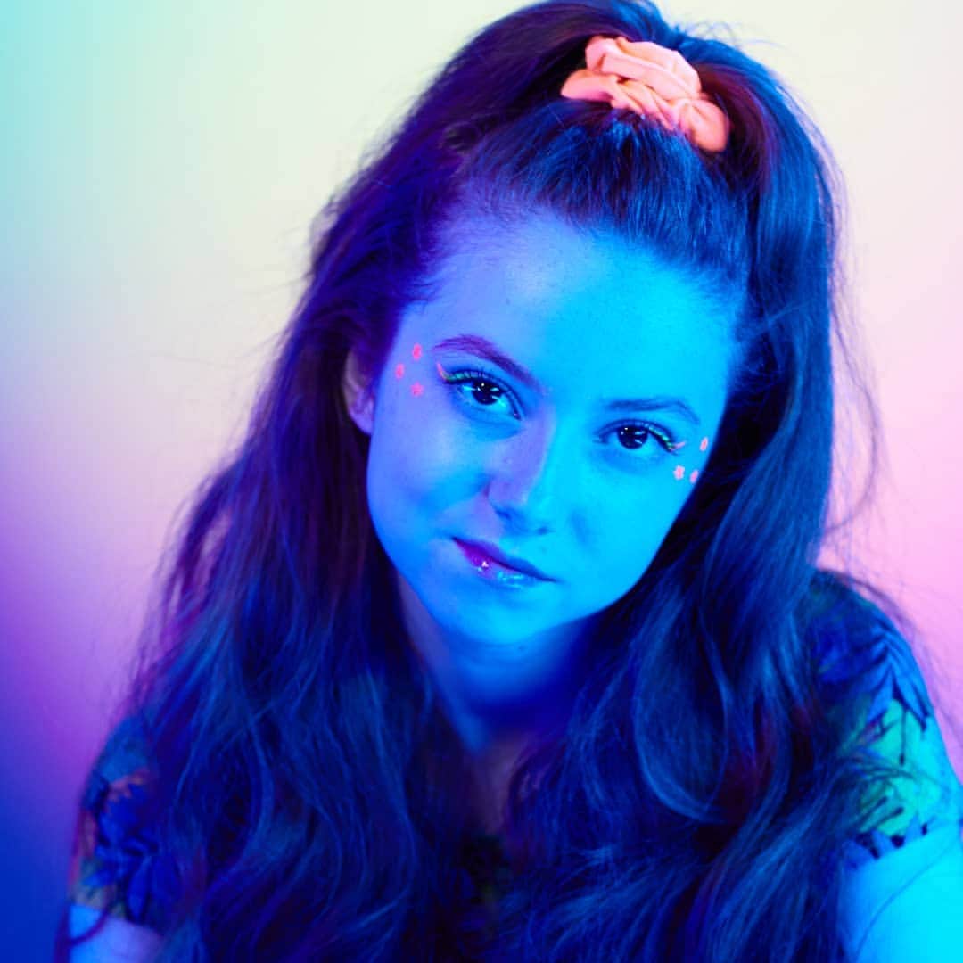 フランチェスカ・カパルディのインスタグラム：「Daydreaming! 💙」
