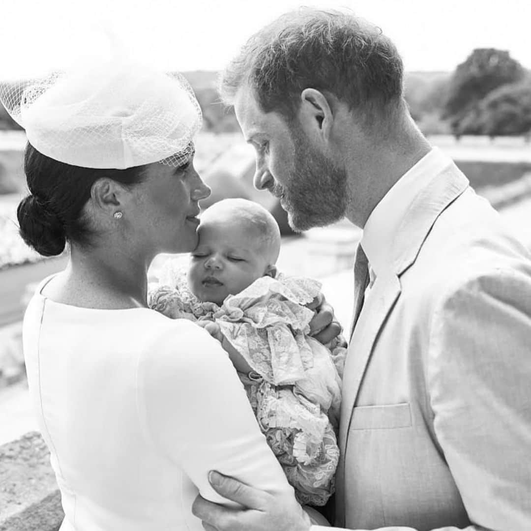 E! Onlineさんのインスタグラム写真 - (E! OnlineInstagram)「Archie’s christening! "The Duke and Duchess of Sussex are overjoyed to share the happiness of this day, and would like to thank everyone around the world for their ongoing support. They feel so fortunate to have enjoyed this special moment with family and Archie’s godparents.” Link in bio for more pictures. (📷: Chris Allerton)」7月7日 0時40分 - enews