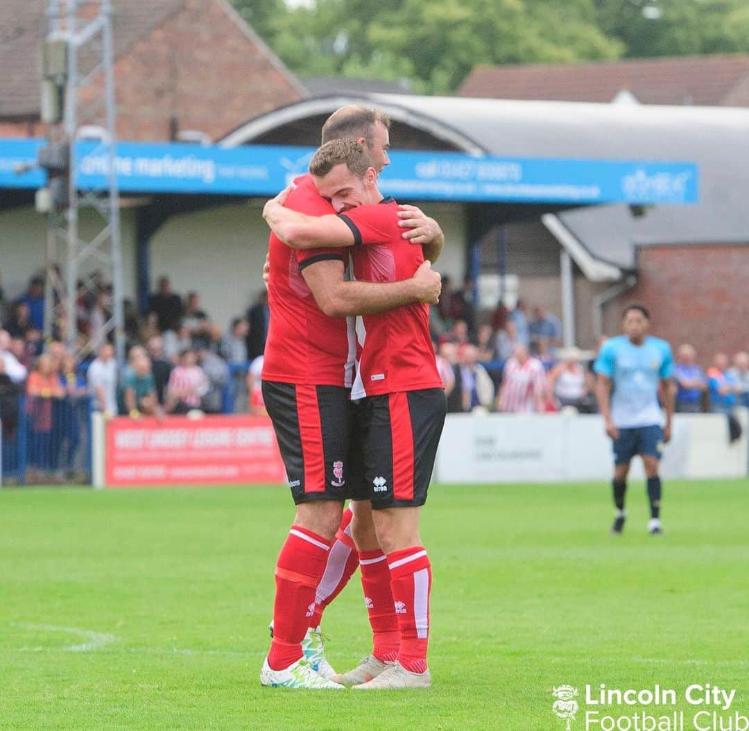 ハリー・トフォロさんのインスタグラム写真 - (ハリー・トフォロInstagram)「😍😃 @lincolncity_fc」7月7日 1時02分 - harry_toff