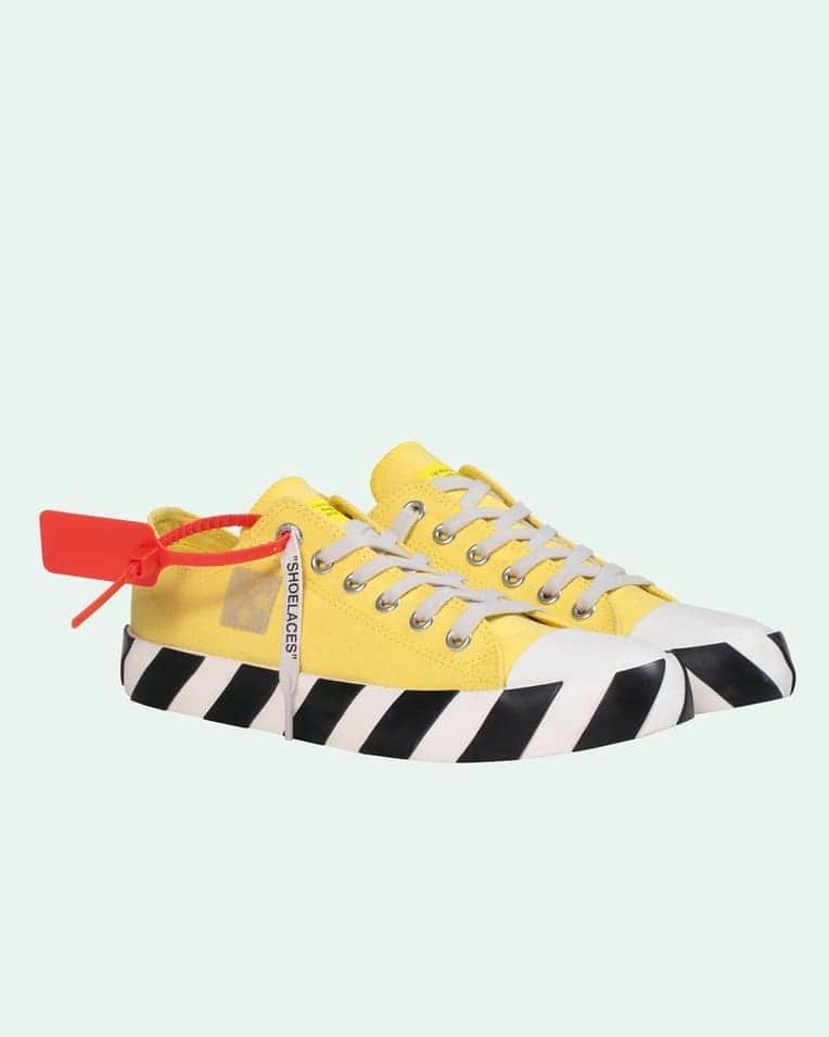 OFF-WHITE C/O VIRGIL ABLOHさんのインスタグラム写真 - (OFF-WHITE C/O VIRGIL ABLOHInstagram)「ss19 men's Off-White™ yellow low top sneakers. Black and white striped rubber sole. available online」7月7日 1時02分 - off____white