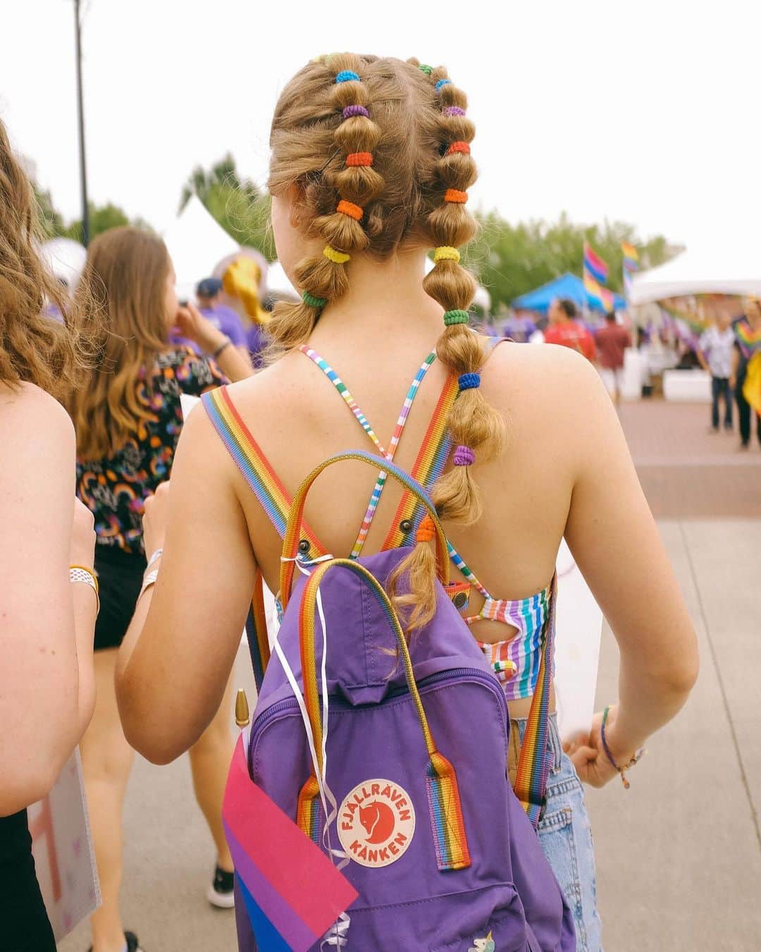 Teen Vogueさんのインスタグラム写真 - (Teen VogueInstagram)「Like @lpeopleswagner said, "As far as I'm concerned, every month is #pridemonth." ❤️🧡💛💚💙 At the link in bio, join Teen Vogue as we talk to and photograph young people at pride celebrations in San Antonio, Texas, Columbus, Ohio, Anchorage, Alaska, Milwaukee, Wisconsin, and Portland, Oregon. 📸 (1-2): @laurenwithrow 📸 (3-4): @kate_sweeney 📸 (5-6): @mikeyhuff 📸 (7-8): @elizabethdelapiedra 📸 (9-10): @jasonkentx」7月7日 1時14分 - teenvogue