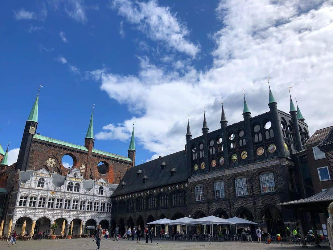 宍戸開さんのインスタグラム写真 - (宍戸開Instagram)「#lubeck #世界遺産 #germany #db 🇩🇪 リューベックは、ドイツ連邦共和国の都市。シュレースヴィヒ＝ホルシュタイン州に属する。トラヴェ川沿岸、バルト海に面する北ドイツの代表都市。」7月7日 1時36分 - kaishishido