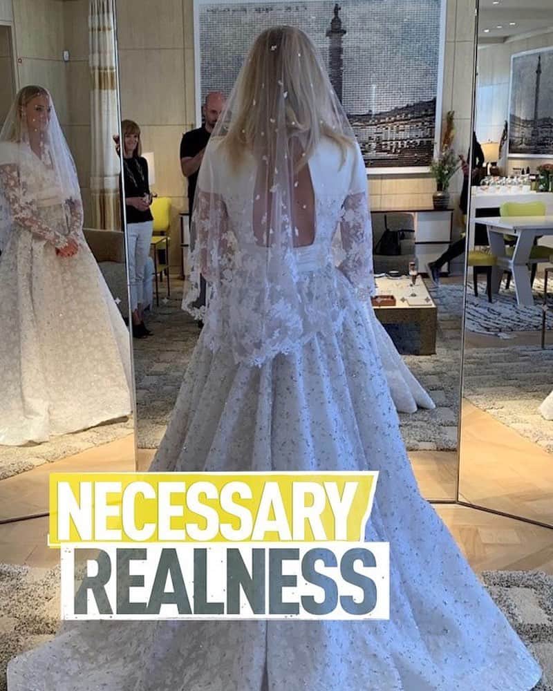 E! Onlineさんのインスタグラム写真 - (E! OnlineInstagram)「@morganstewart is giving all the #NecessaryRealness about Sophie Turner and Joe Jonas' wedding in France. Link in bio for the details on #TurnerIntoAJonas. (📷: @nicolasghesquiere)」7月7日 2時01分 - enews