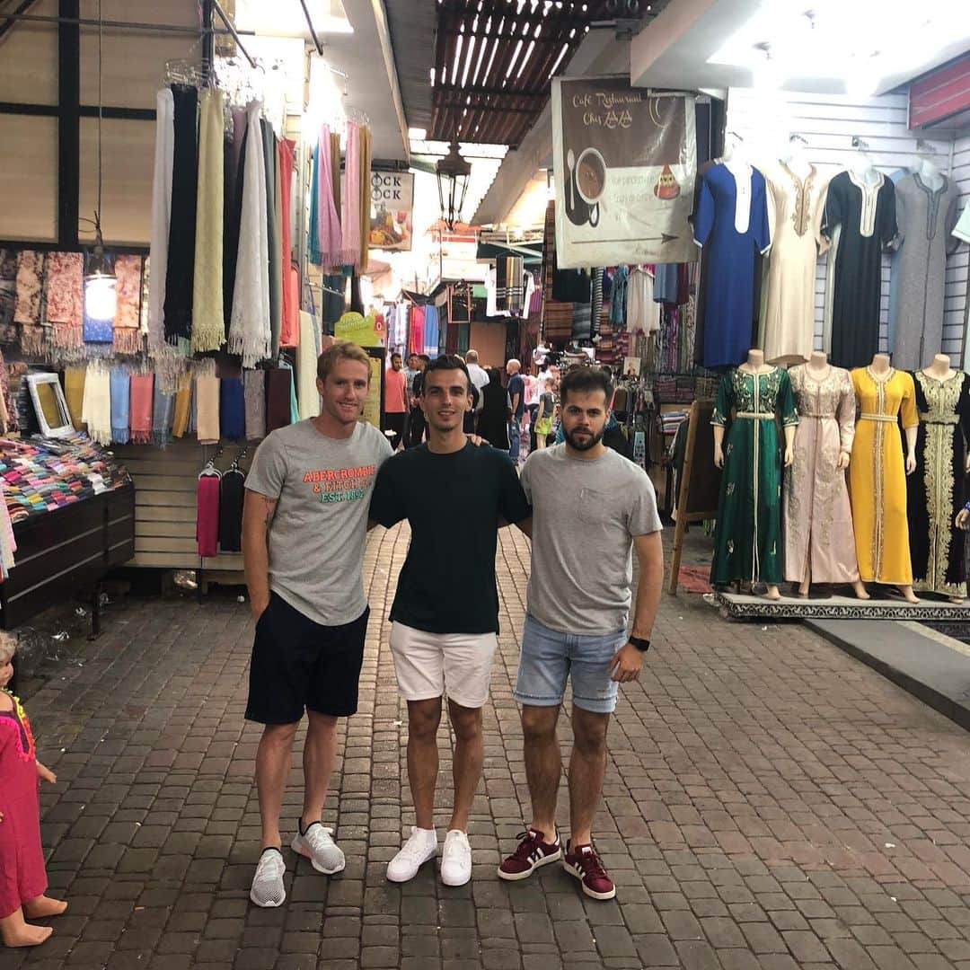 アレハンドロ・フェルナンデス・イグレシアスのインスタグラム：「Marrakech😁🇲🇦」