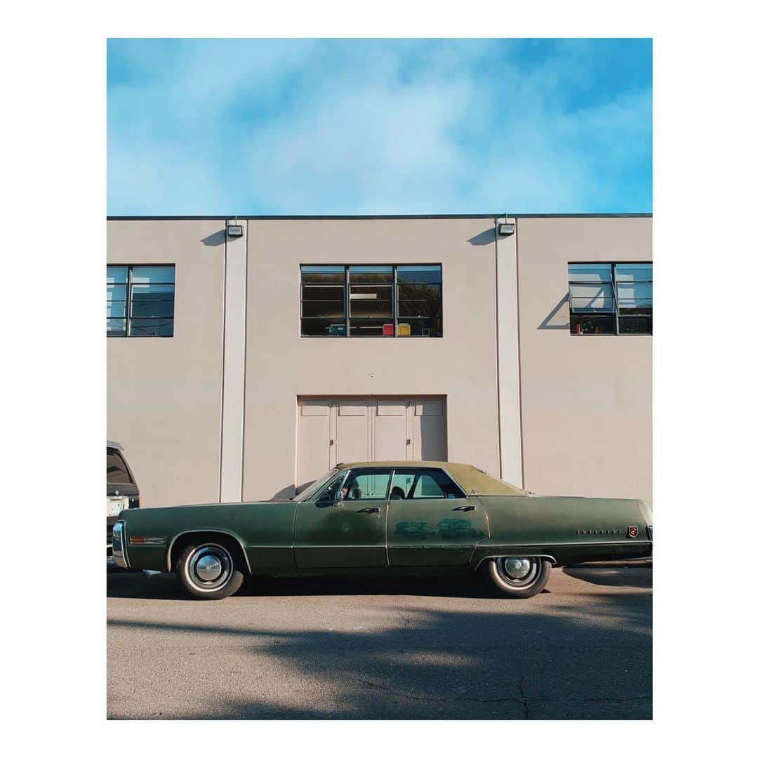 Melissa Santiagoのインスタグラム：「Top of the line luxury #ChryslerImperial #AutosOfTheMission」