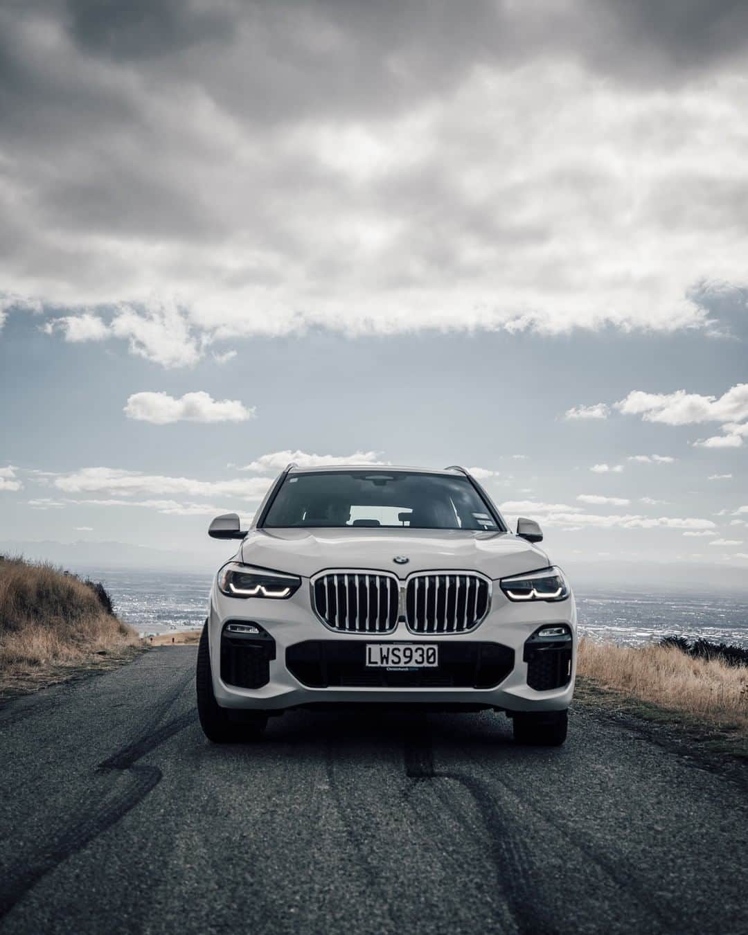 BMWのインスタグラム：「Always takes the chances. The BMW X5. #BMWrepost @christchurchbmw @notadaywasted #TheX5 #BMW #X5」