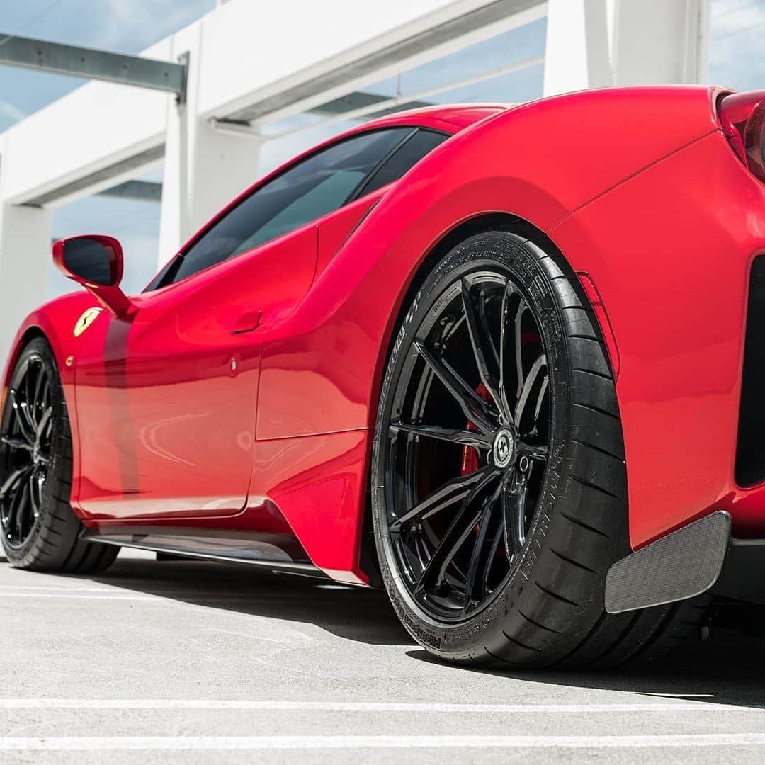 CarsWithoutLimitsさんのインスタグラム写真 - (CarsWithoutLimitsInstagram)「Ferrari 488 Pista on HREs Via @boden_autohaus  #carswithoutlimits #toronto #488pista」7月7日 5時37分 - carswithoutlimits