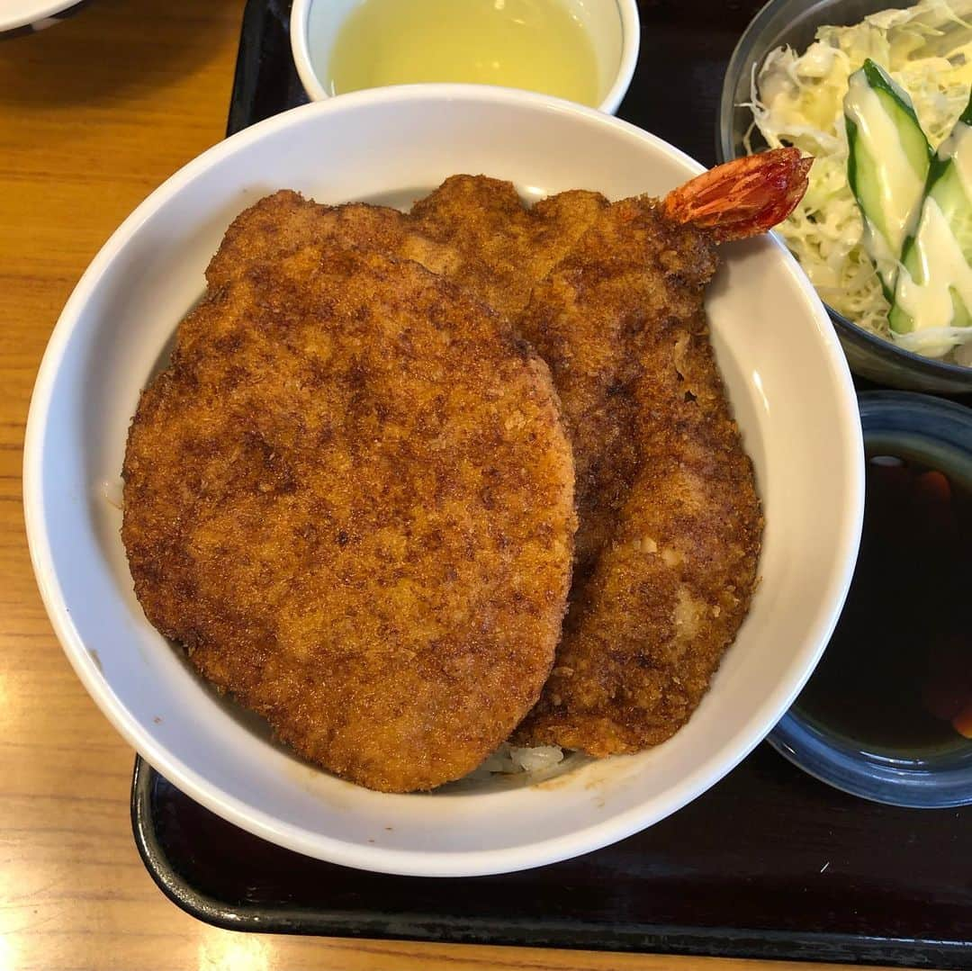 MUROさんのインスタグラム写真 - (MUROInstagram)「楽しい時間をご馳走様でした ♪ 今回ご一緒してくれた皆様に 心より感謝感謝‼︎ 恐竜王国福井が、より好きになりマスター✨🦕🦖 @oneparkfestival  @captain_vinyl  @norihisamaekawa  @shachosoilpimp  @sunaga_t  @djkawasaki  @sauce81  @dj_akakabe  #20190706 #20190707  #oneparkfestival」7月7日 16時33分 - dj_muro