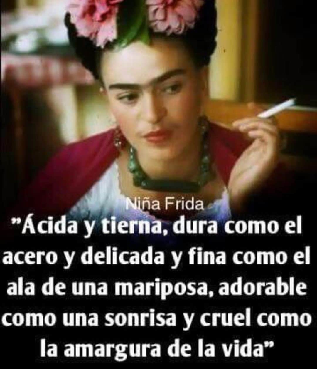 ドゥルセ・マリアさんのインスタグラム写真 - (ドゥルセ・マリアInstagram)「Feliz cumpleaños querida y eterna #Frida ✨✨✨❤️❤️❤️❤️❤️」7月7日 10時27分 - dulcemaria