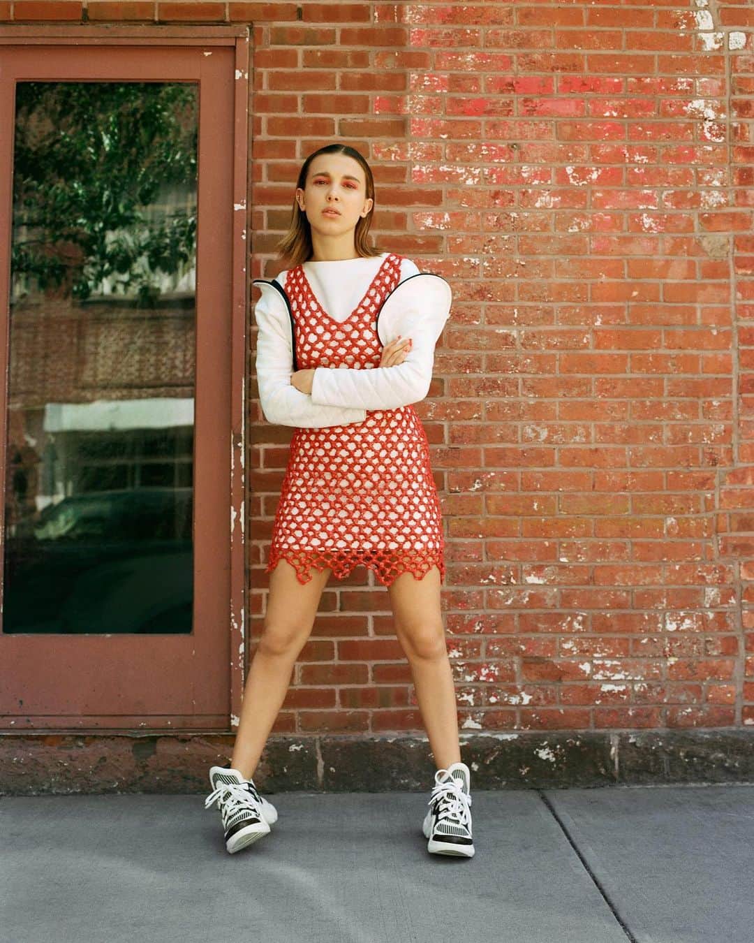 Teen Vogueさんのインスタグラム写真 - (Teen VogueInstagram)「Please raise your hand if you have also been binge watching #StrangerThings all weekend! 🙋🏻‍♀️ Read our July/August cover story featuring @milliebobbybrown at the link in bio. 📸: ​@ronanksm  Stylist: ​@tcarterphillips Hair: @bridgetbragerhair Make up: @kdeenihan Nails: @nailglam」7月7日 10時42分 - teenvogue